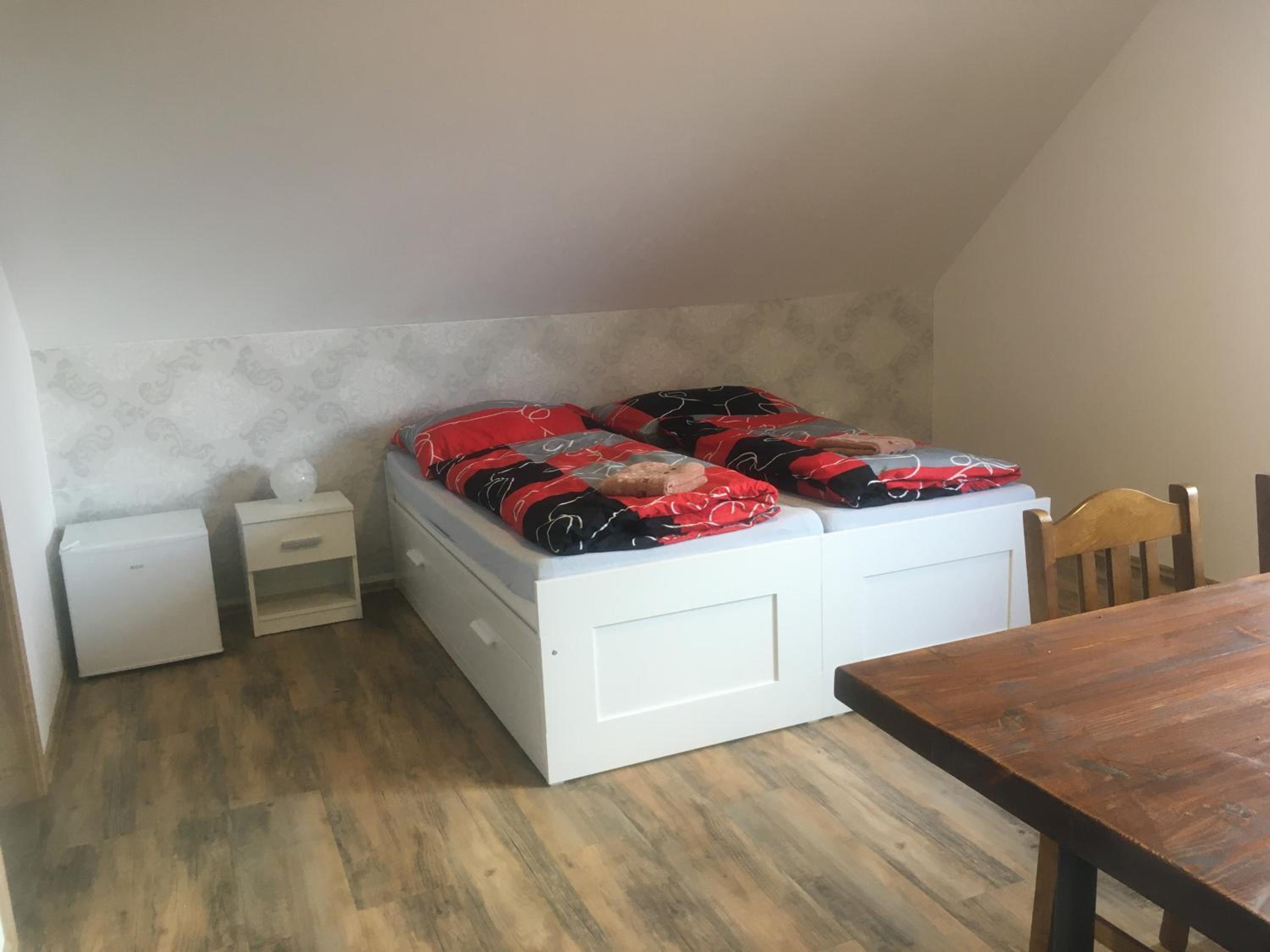 Quadruple Room with Private Bathroom photo 3