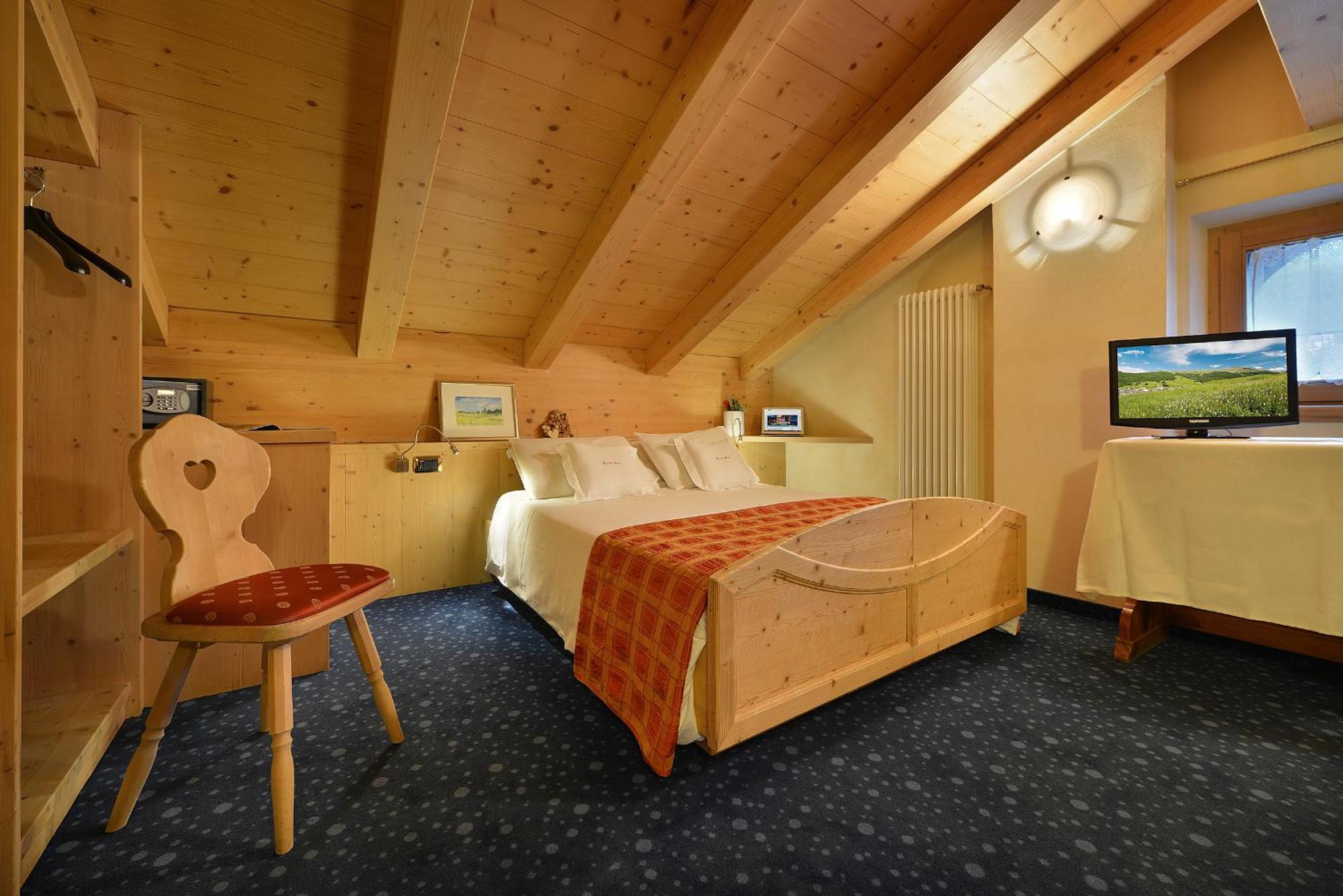 Large Double Room photo 3
