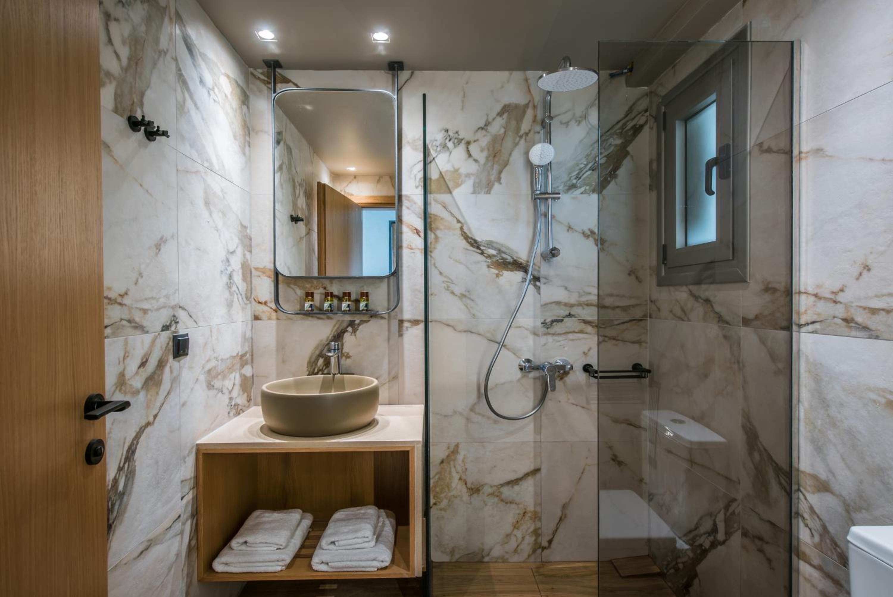 Standard Triple Room with Sea View -1st Floor - Photo 3