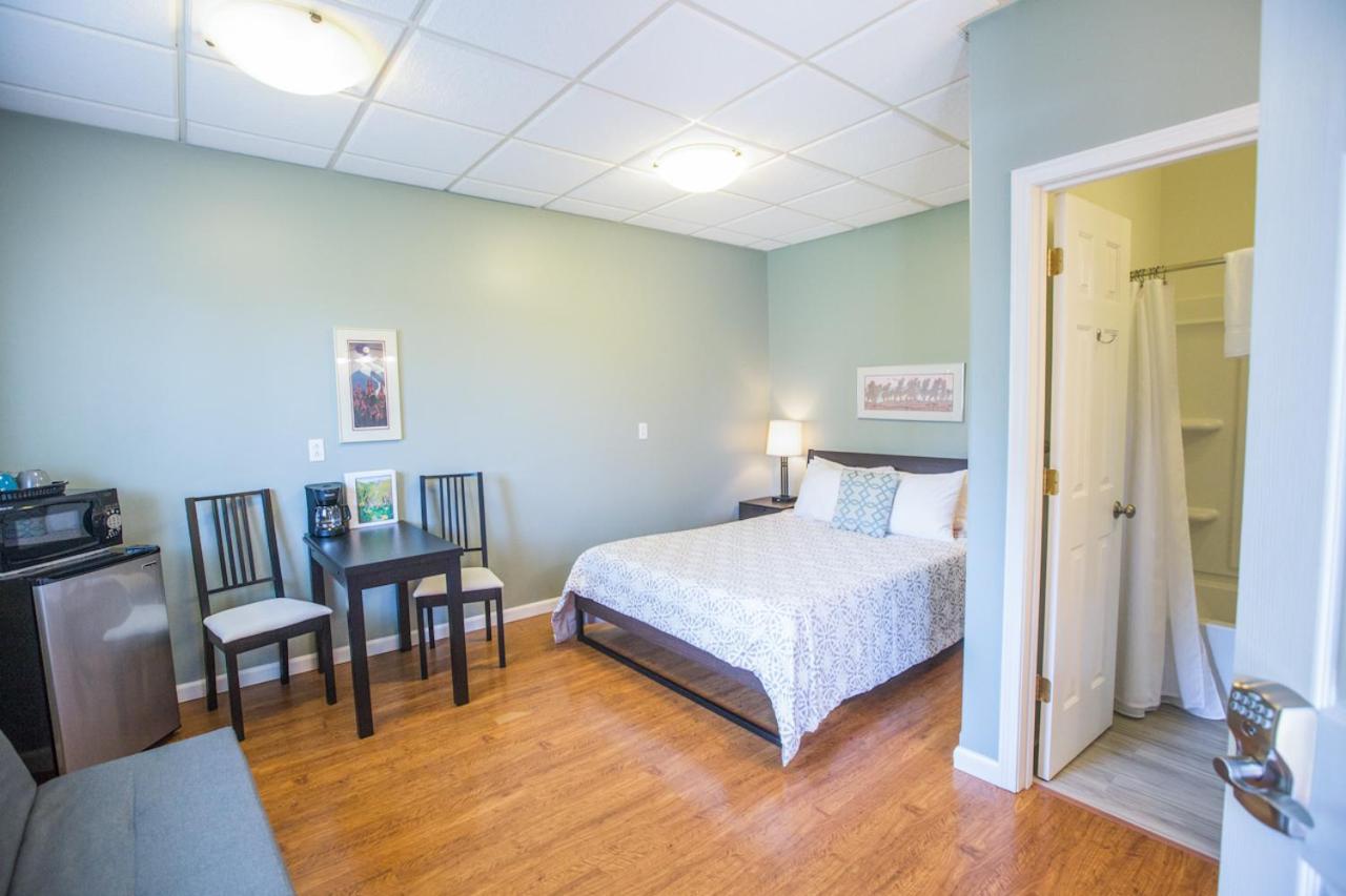 Queen Room photo 3