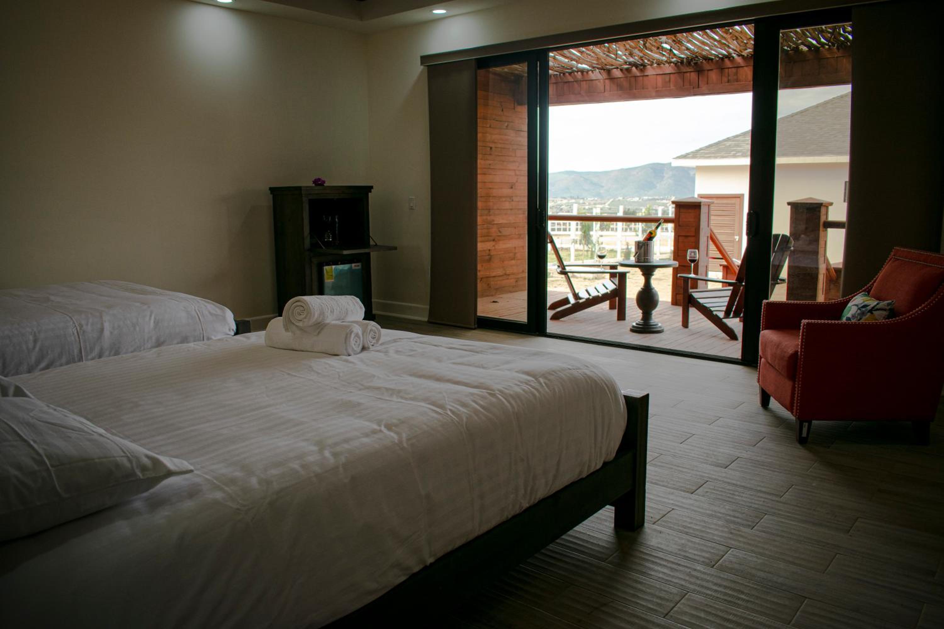 Deluxe Quadruple Room - Photo 3