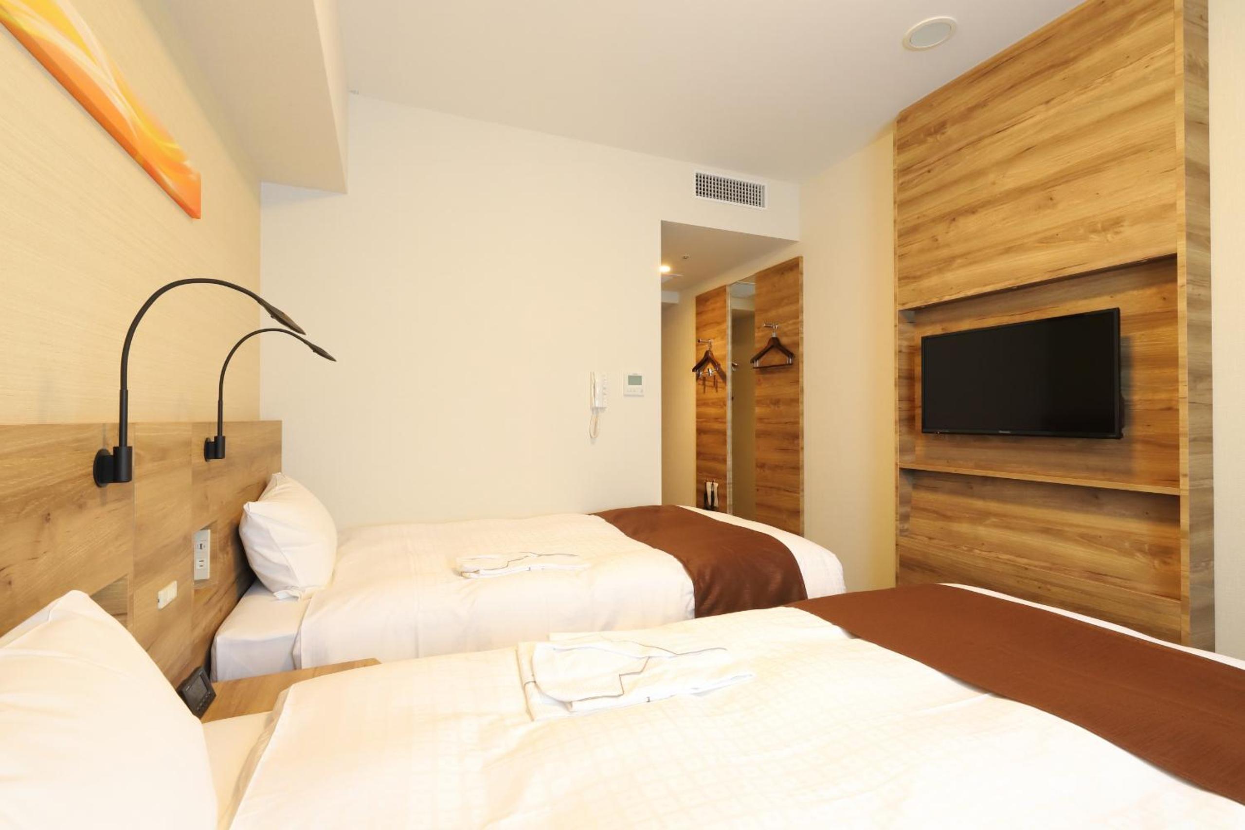 Standard Twin Room - Non-Smoking photo 2
