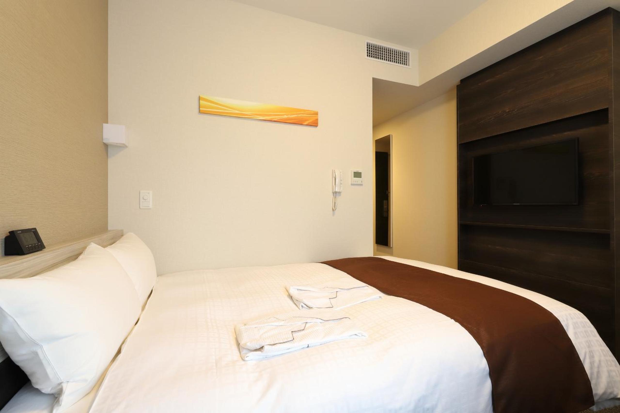 Standard Double Room - Non-Smoking photo 1
