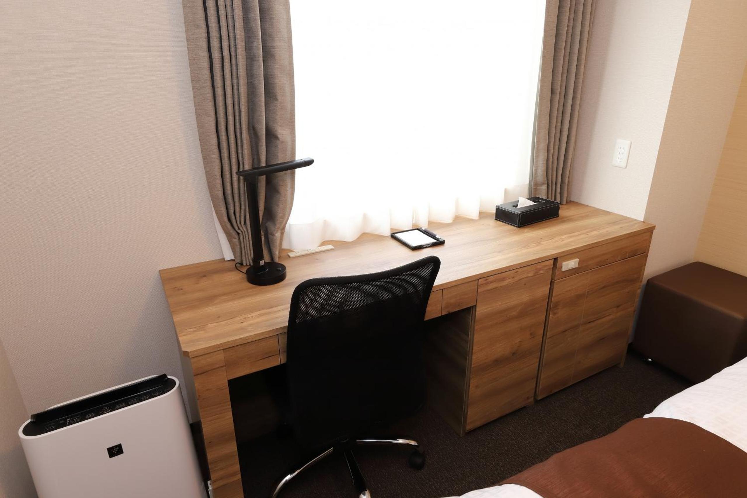Triple Room - Non-Smoking photo 3