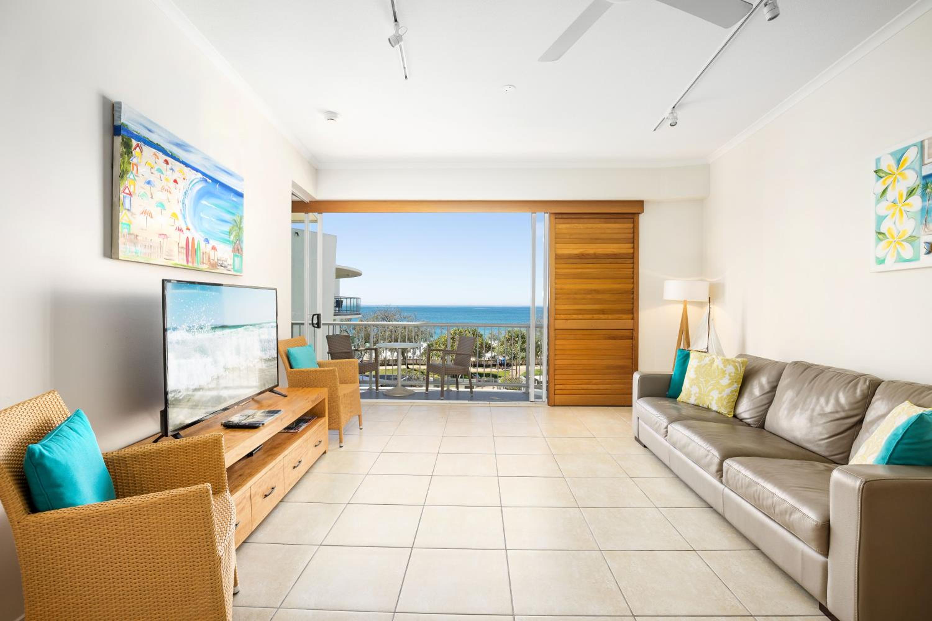 1 Bedroom Balcony - Poolside Tower photo 1