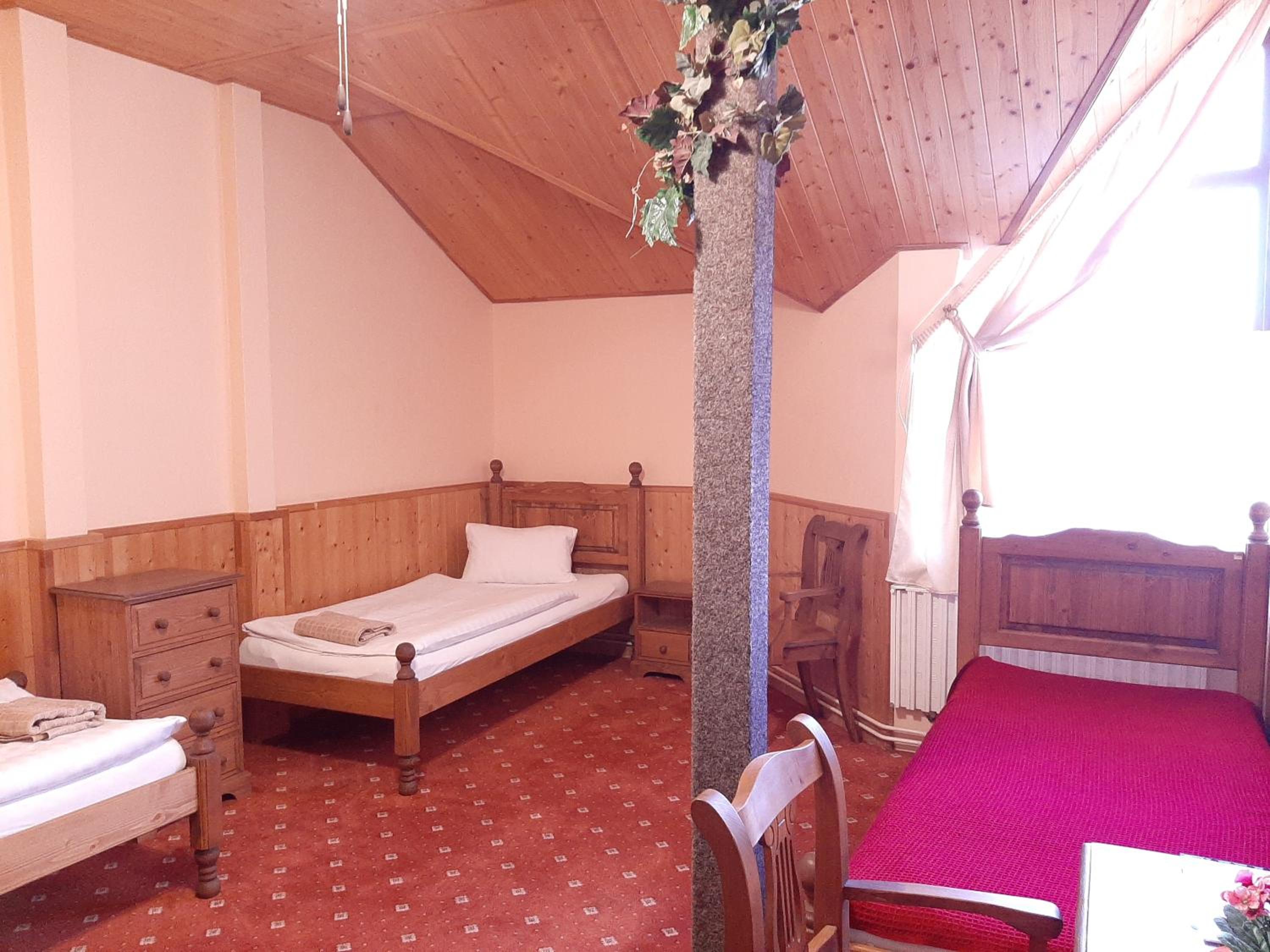 Triple Room with Shared Bathroom photo 1