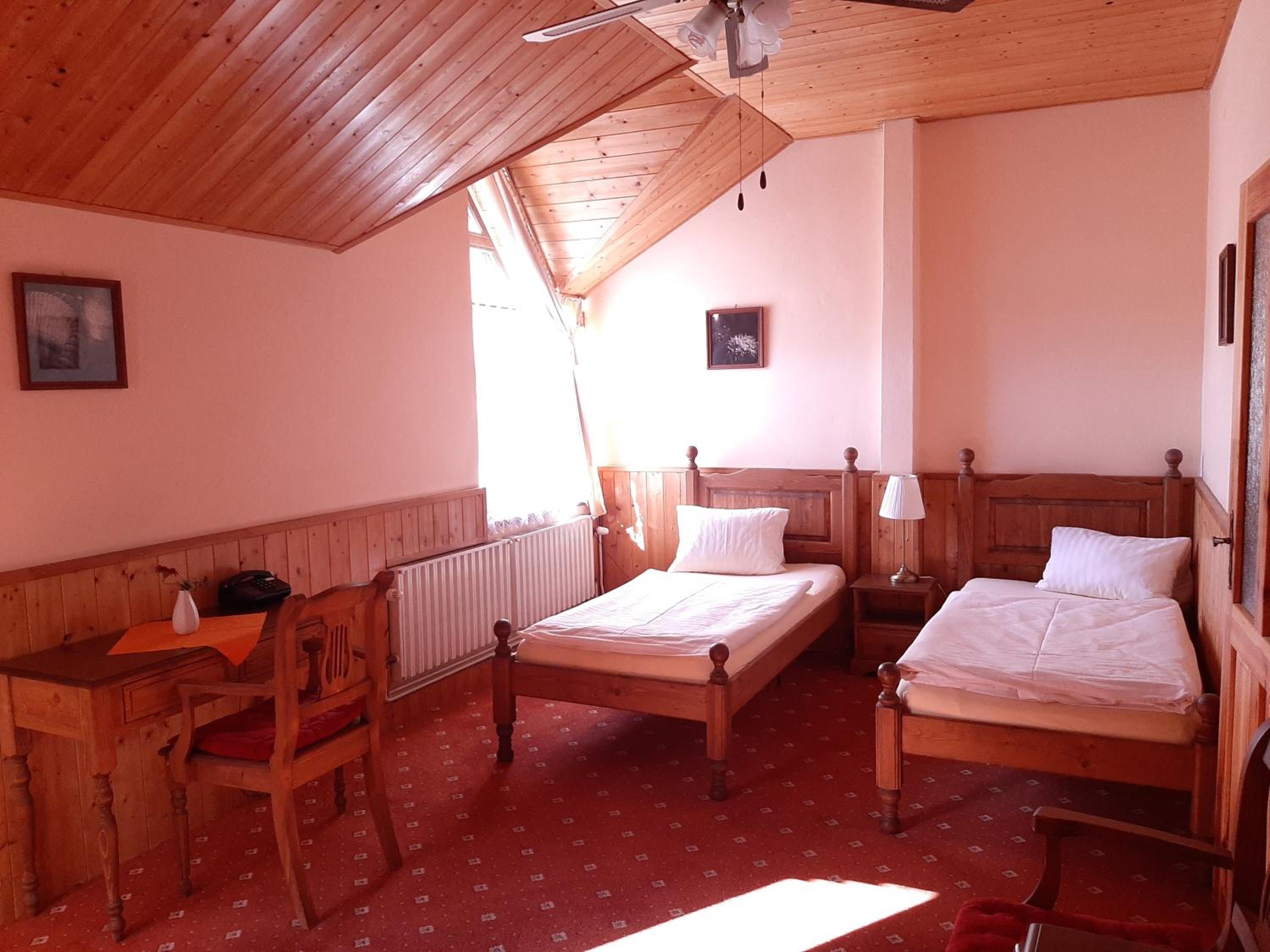 Quadruple Room with Private Bathroom, photo 7