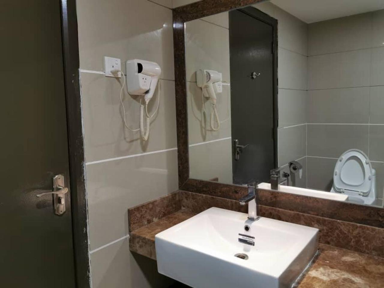 Deluxe Twin Room - Photo 5