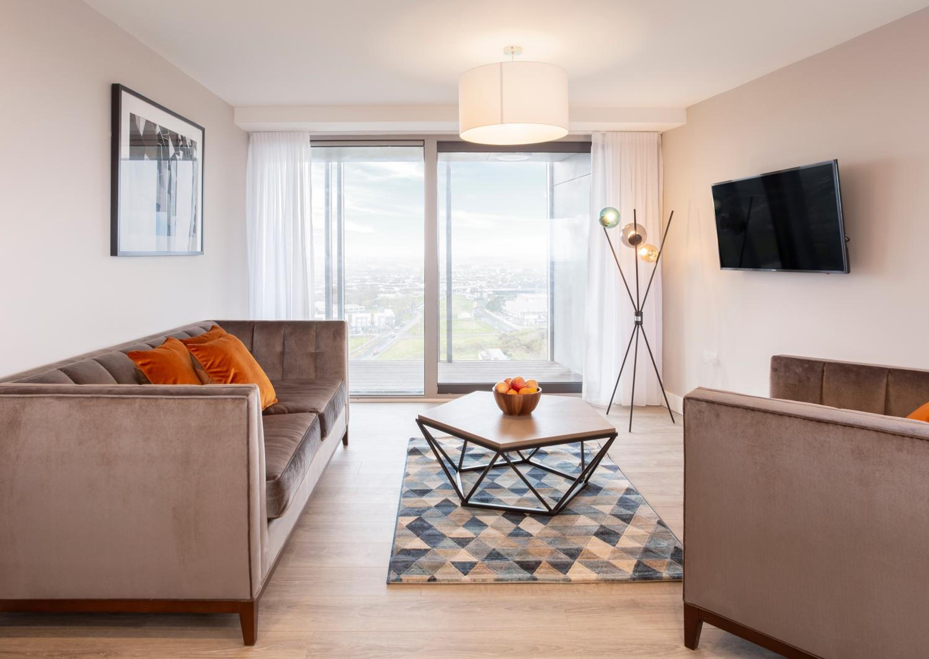 2 Bedroom Suite - Photo 18