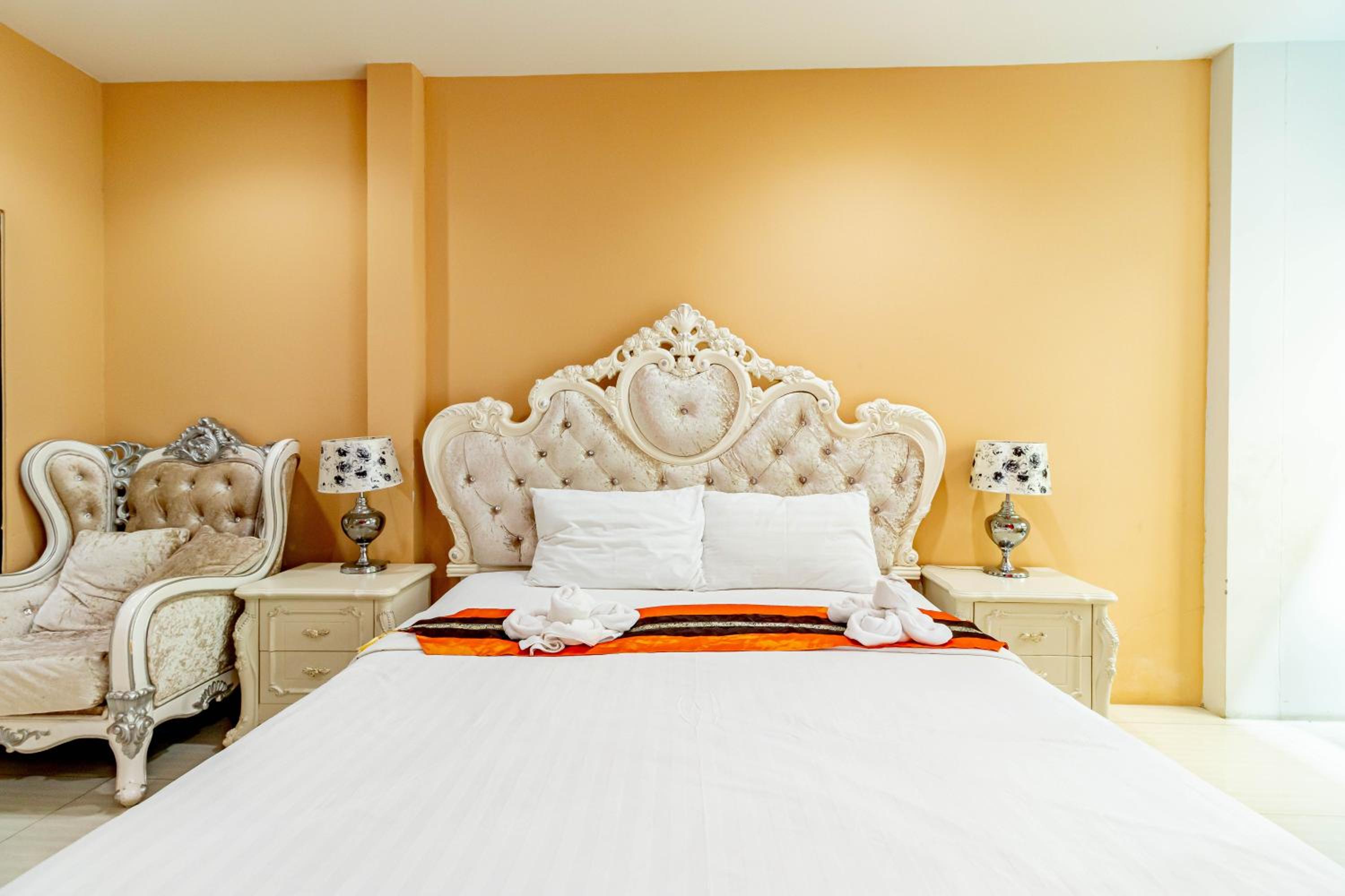 King Room with Pool View photo 3