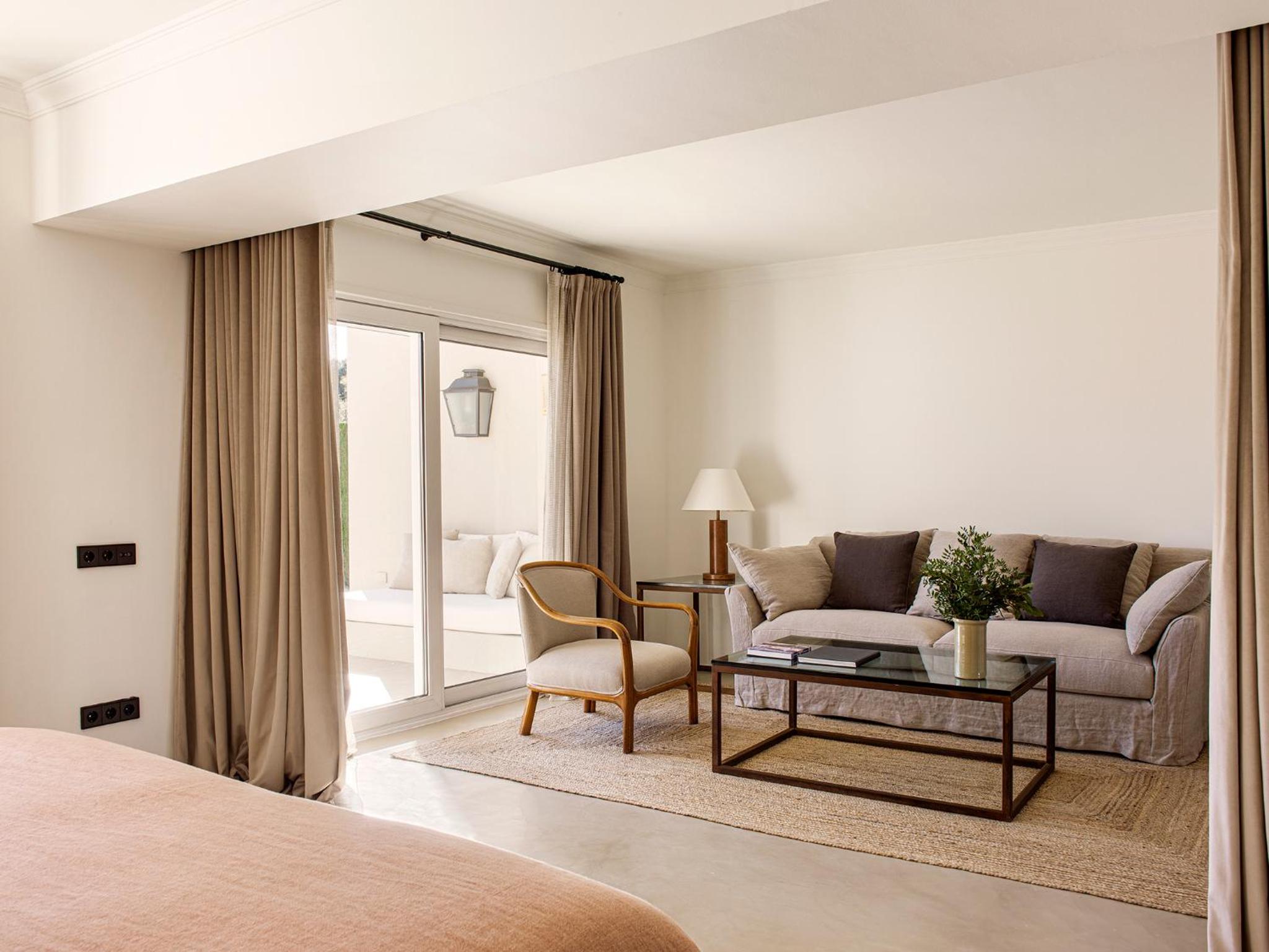 Suite with Private Pool - Photo 2