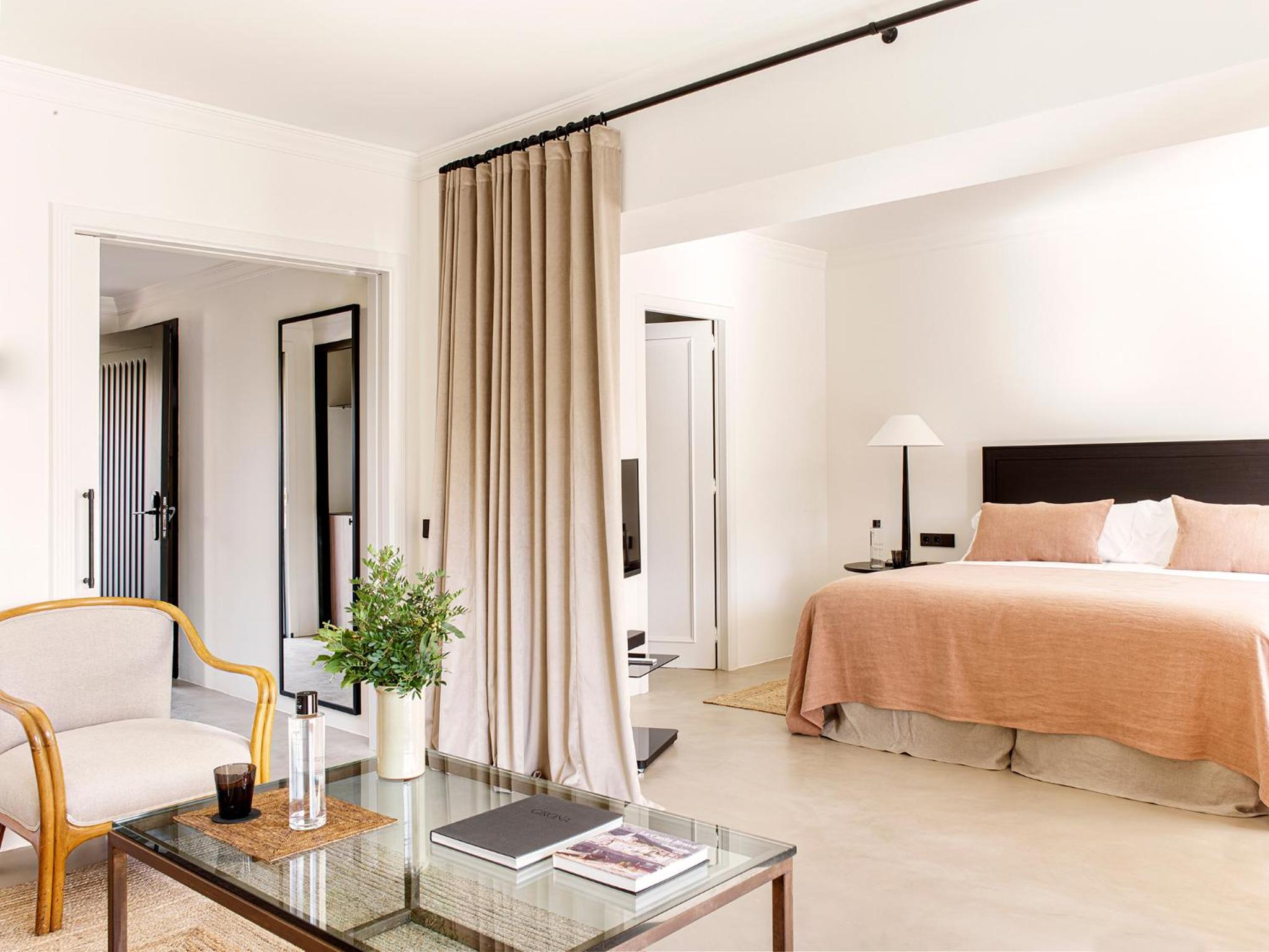 Suite with Private Pool - Photo 3