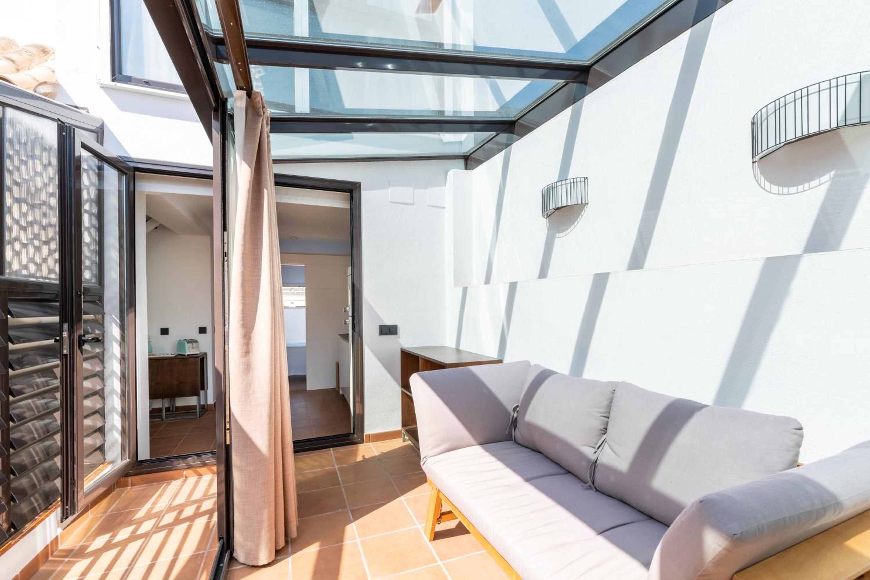 Suite with Private Pool - Photo 20