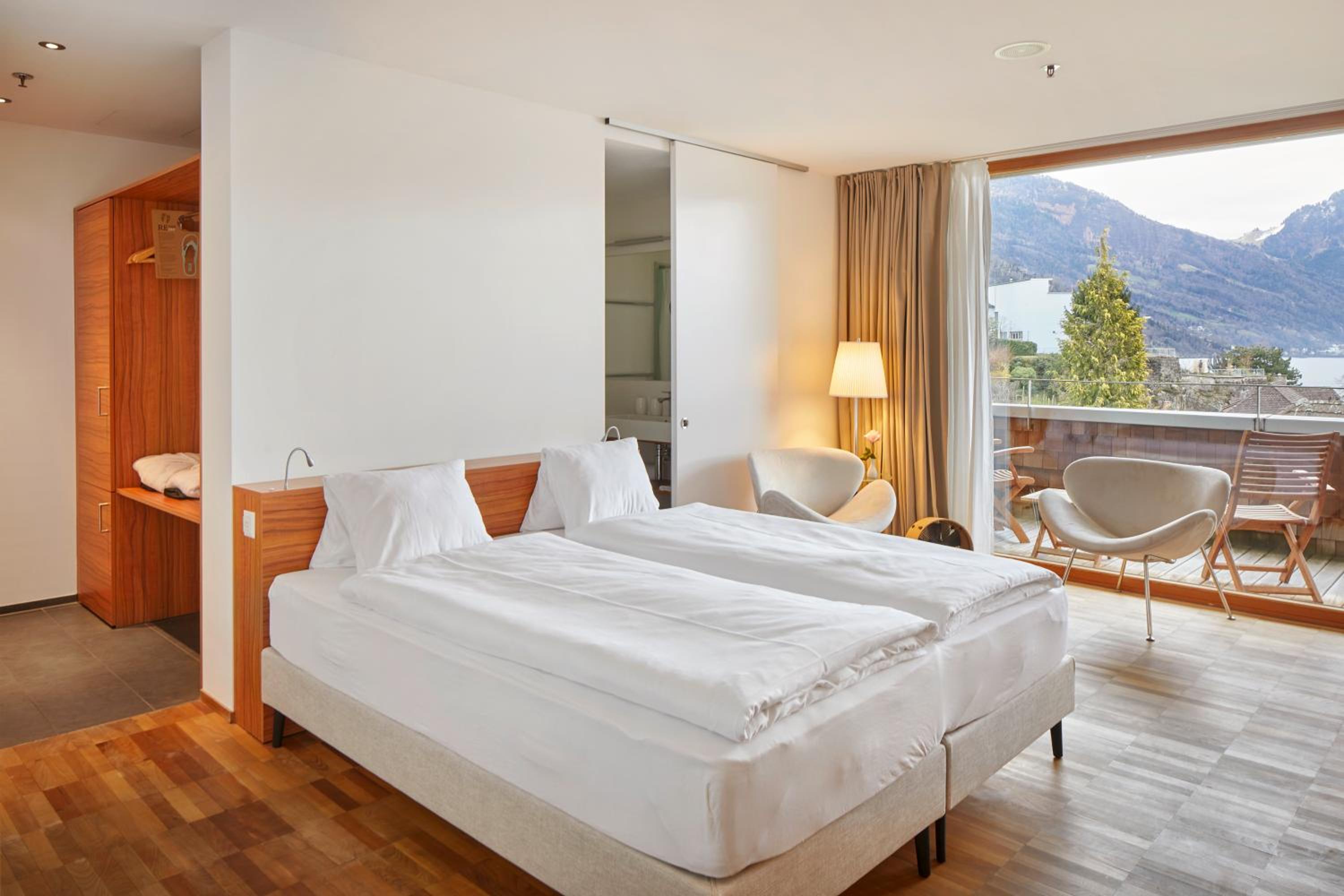 Deluxe Room with Lake View - Photo 1
