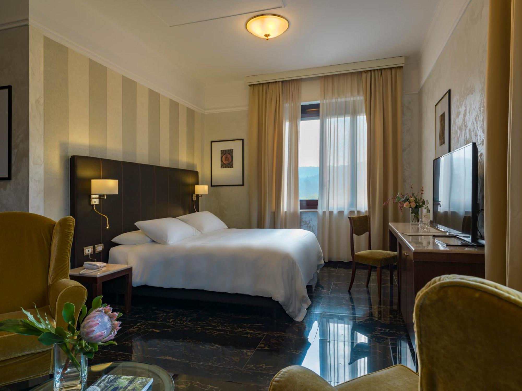 Prestige Double Room - Photo 1