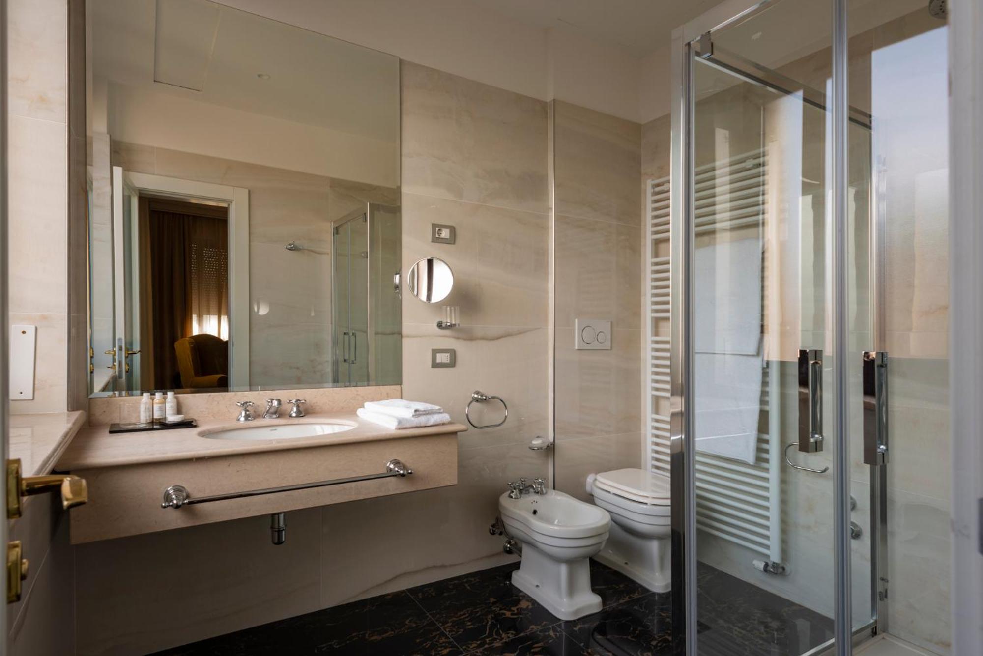 Prestige Double Room - Photo 2