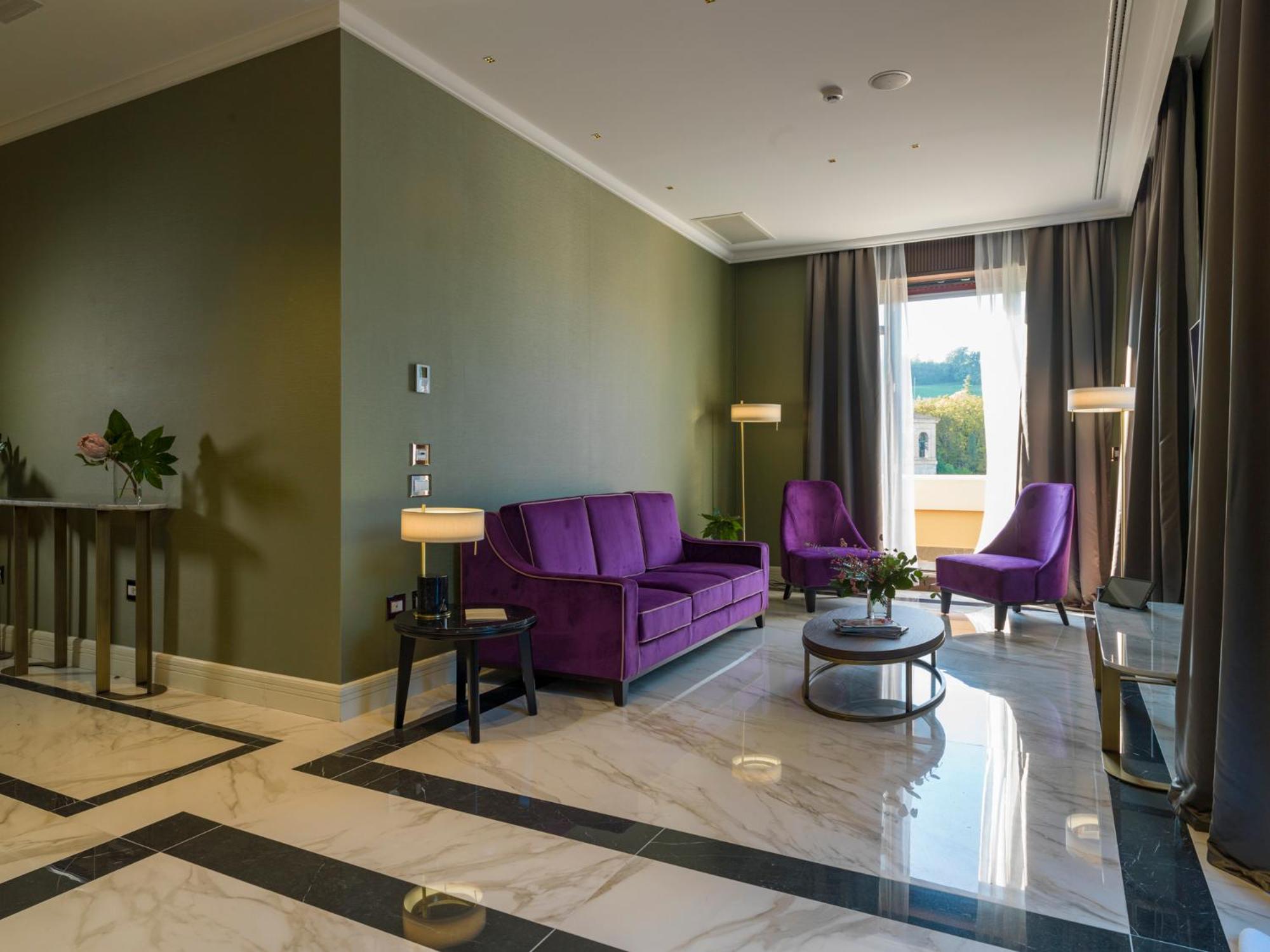 Presidential Suite photo 3