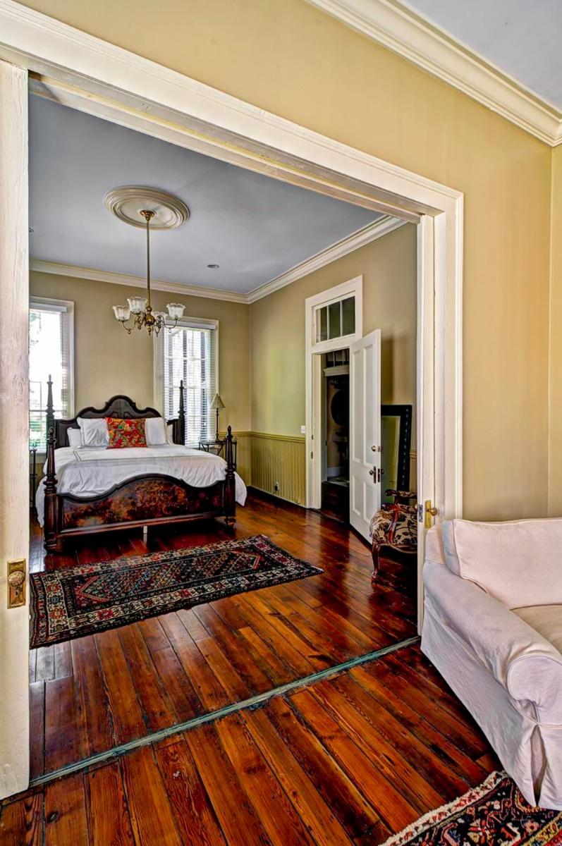 Deluxe King Suite photo 3
