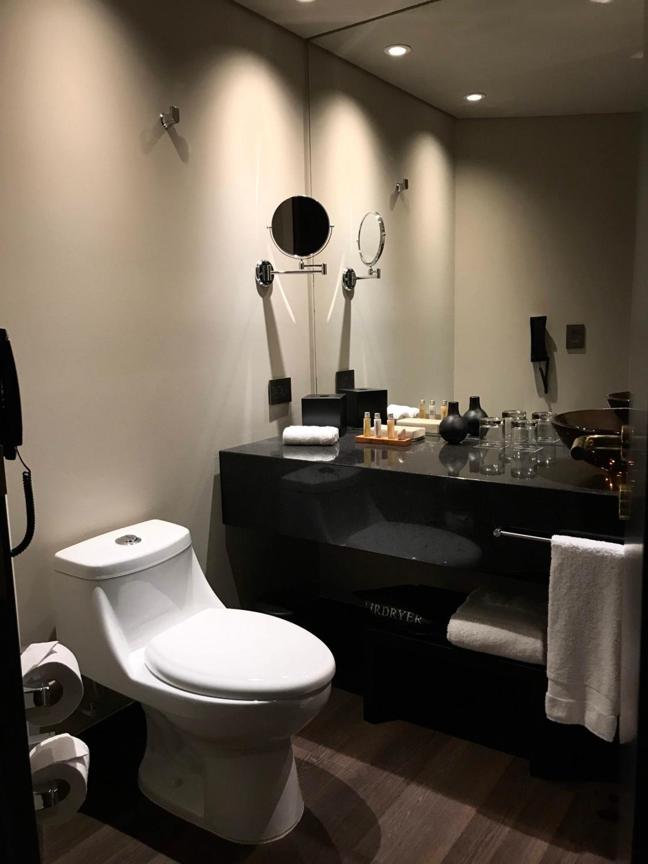 Twin Room - Photo 4