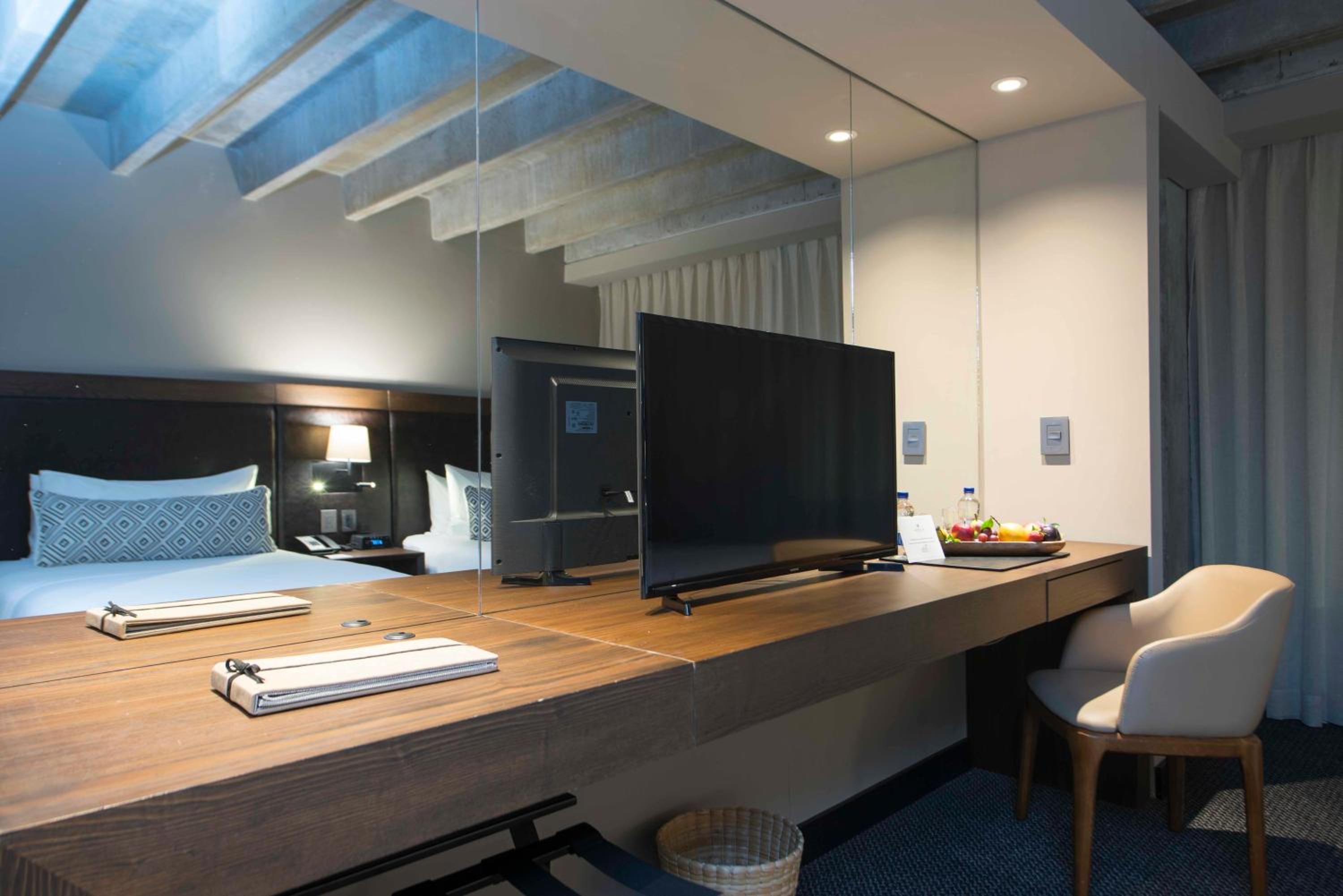 Twin Room - Photo 2