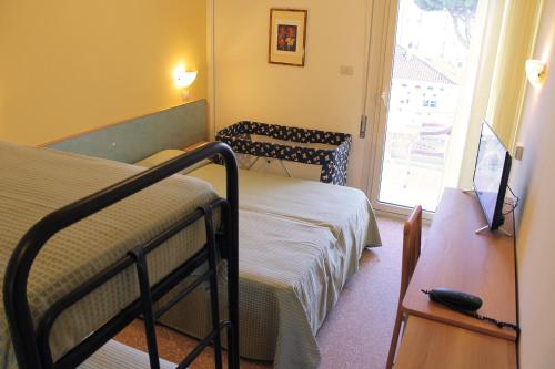 Twin Room with Balcony photo 3