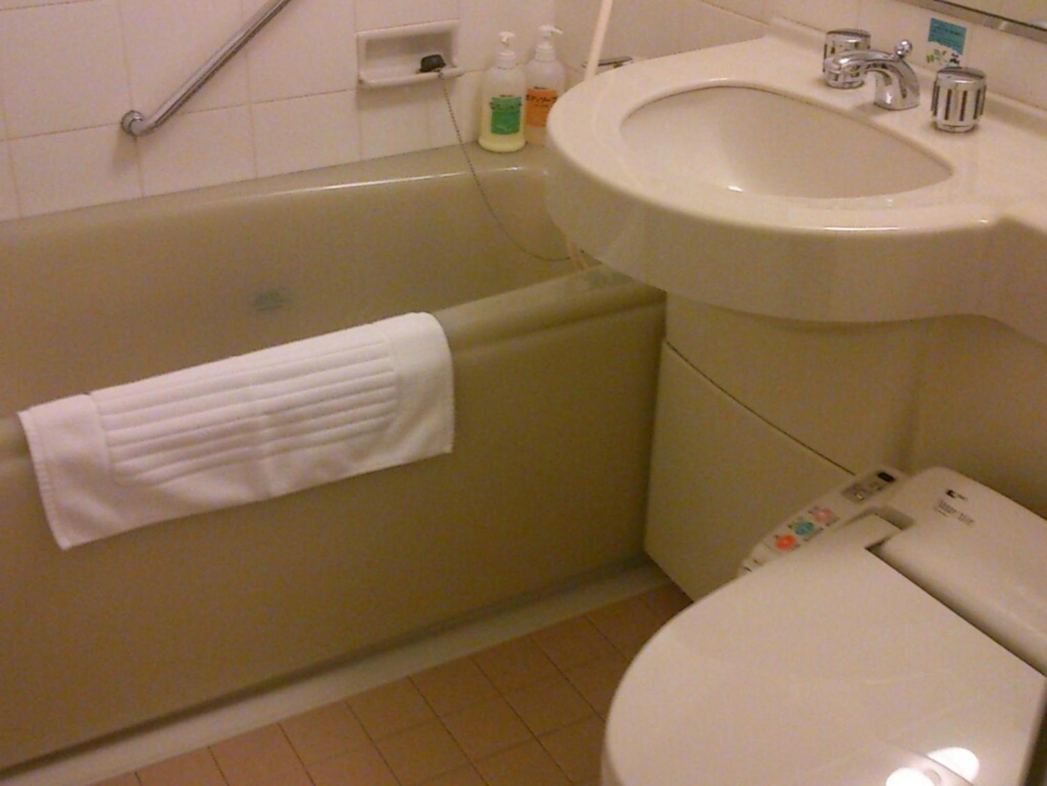 Twin Room - Smoking photo 3