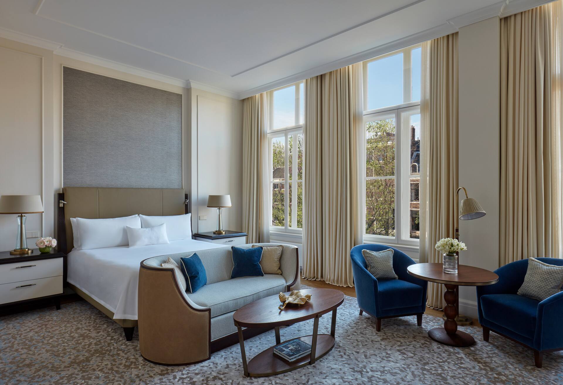 King Grand Premier with Canal View