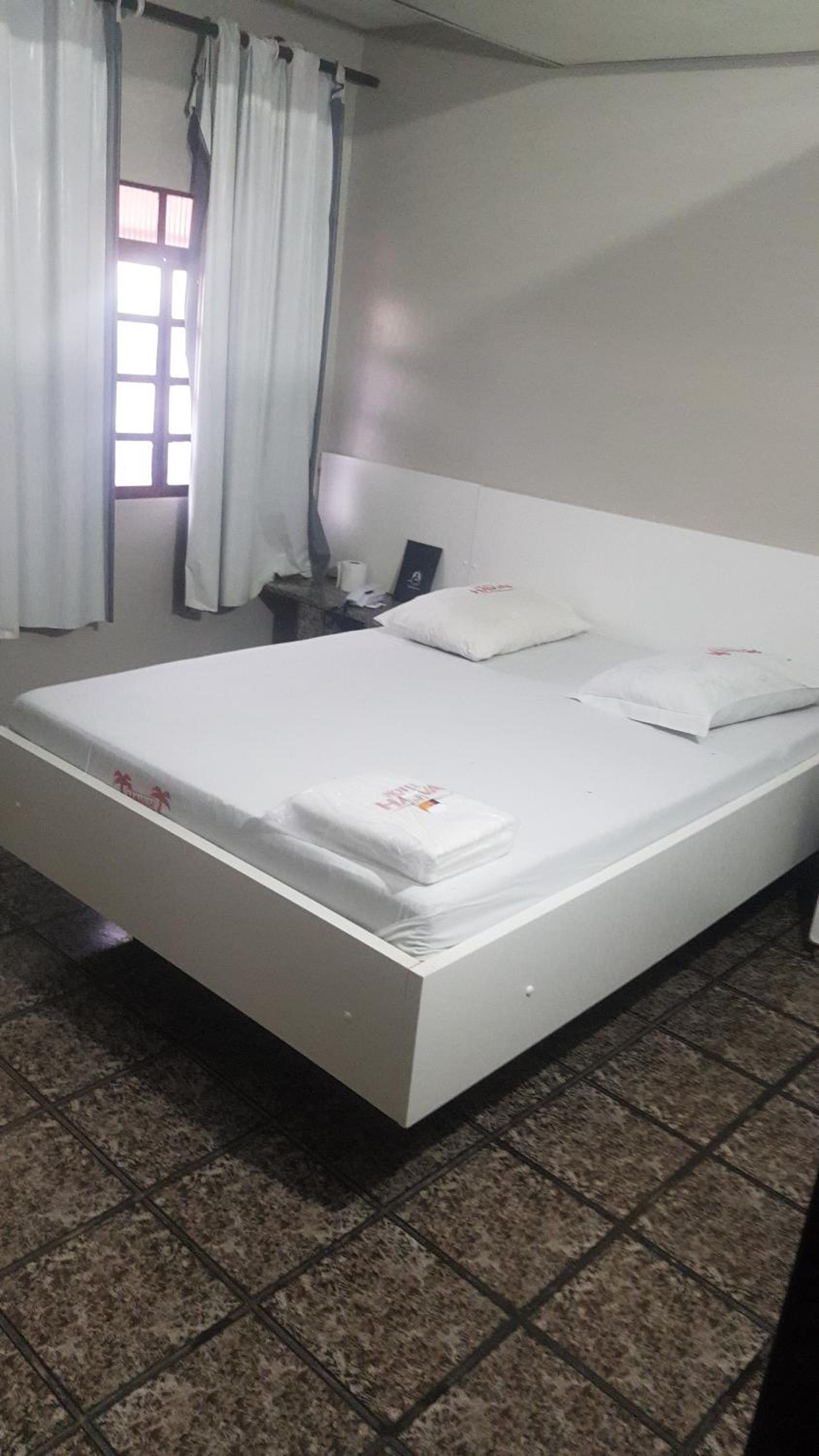 Economy Twin Room photo 1