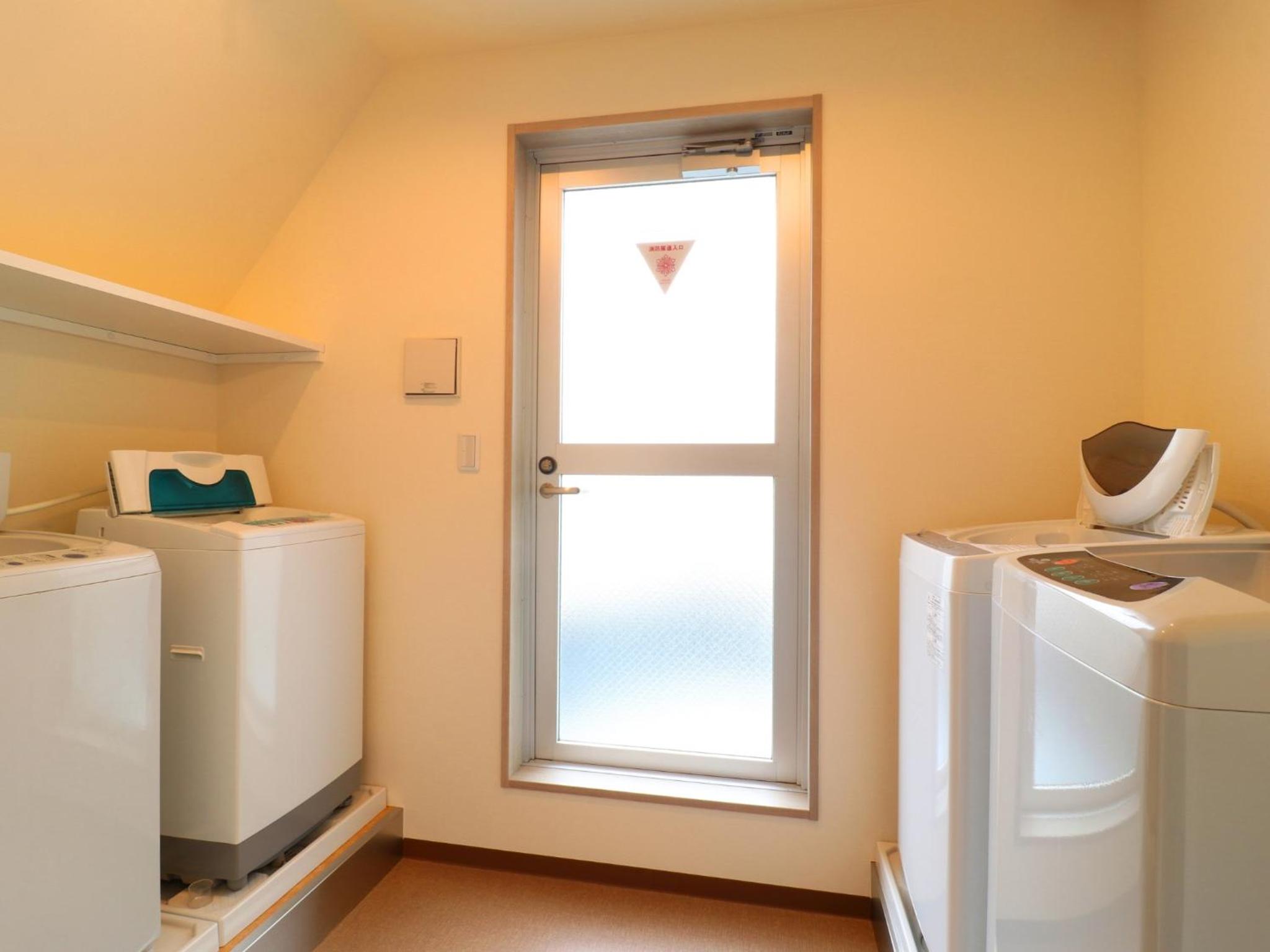 Twin Room - Non-Smoking - Photo 11
