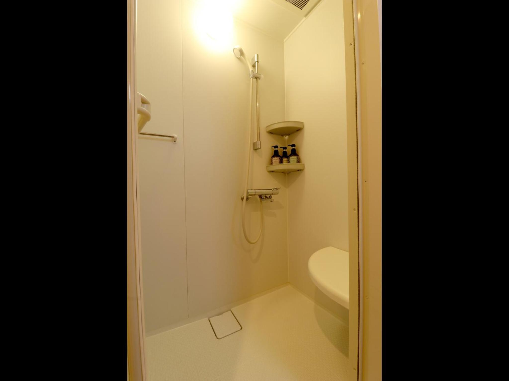 Twin Room - Non-Smoking - Photo 2
