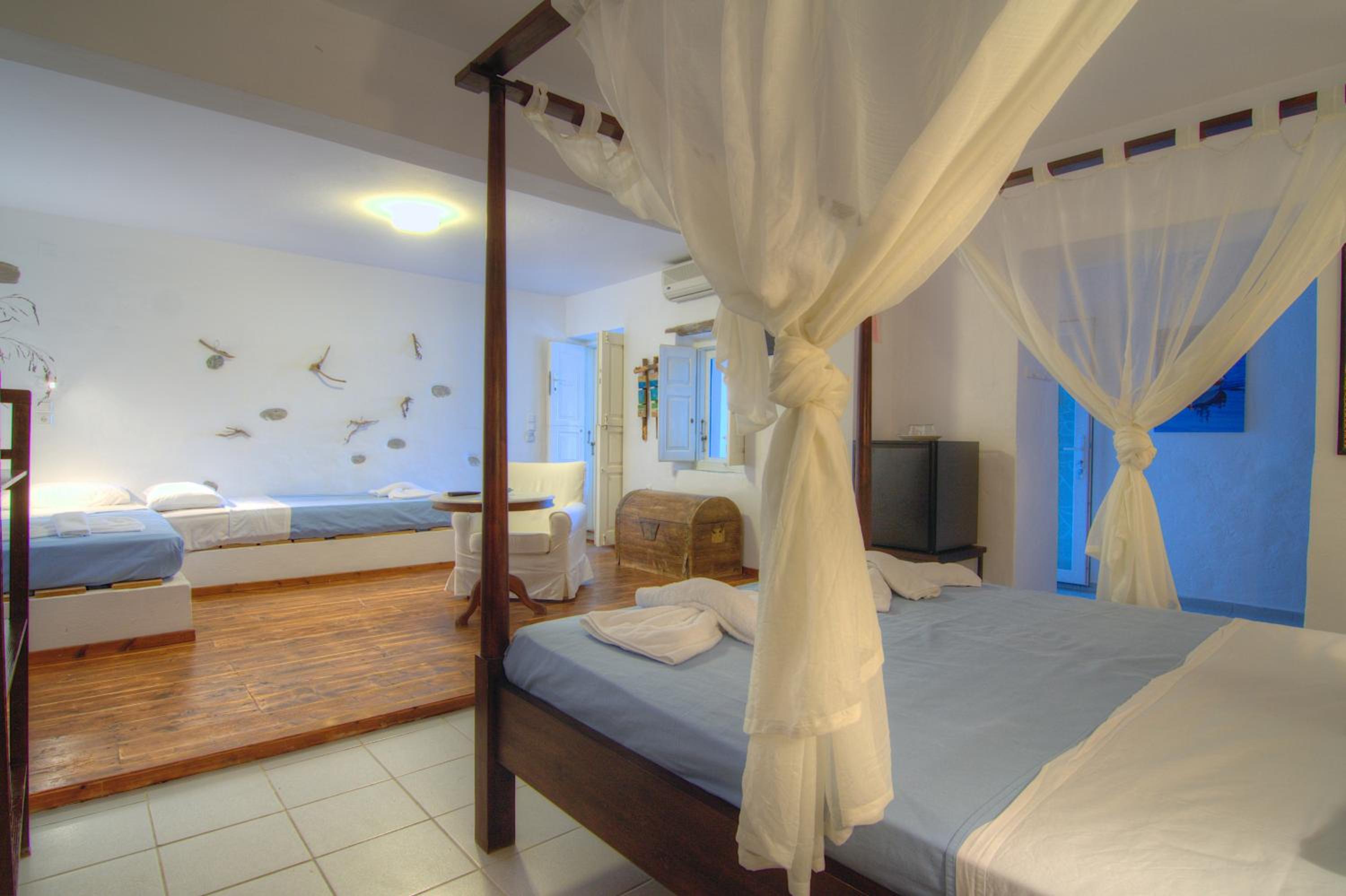 Quadruple Room with Sea View photo 3