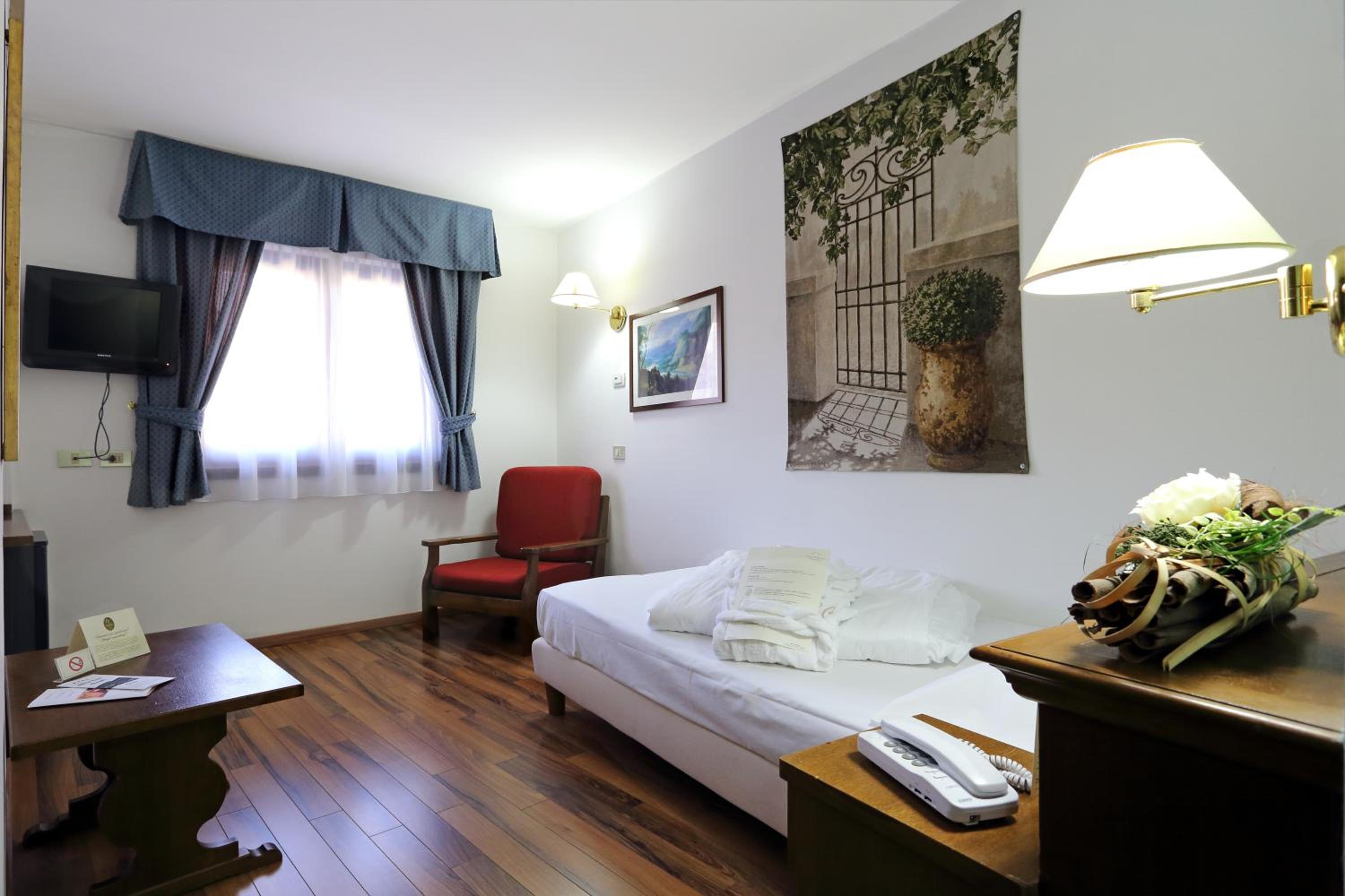 Single Room photo 1