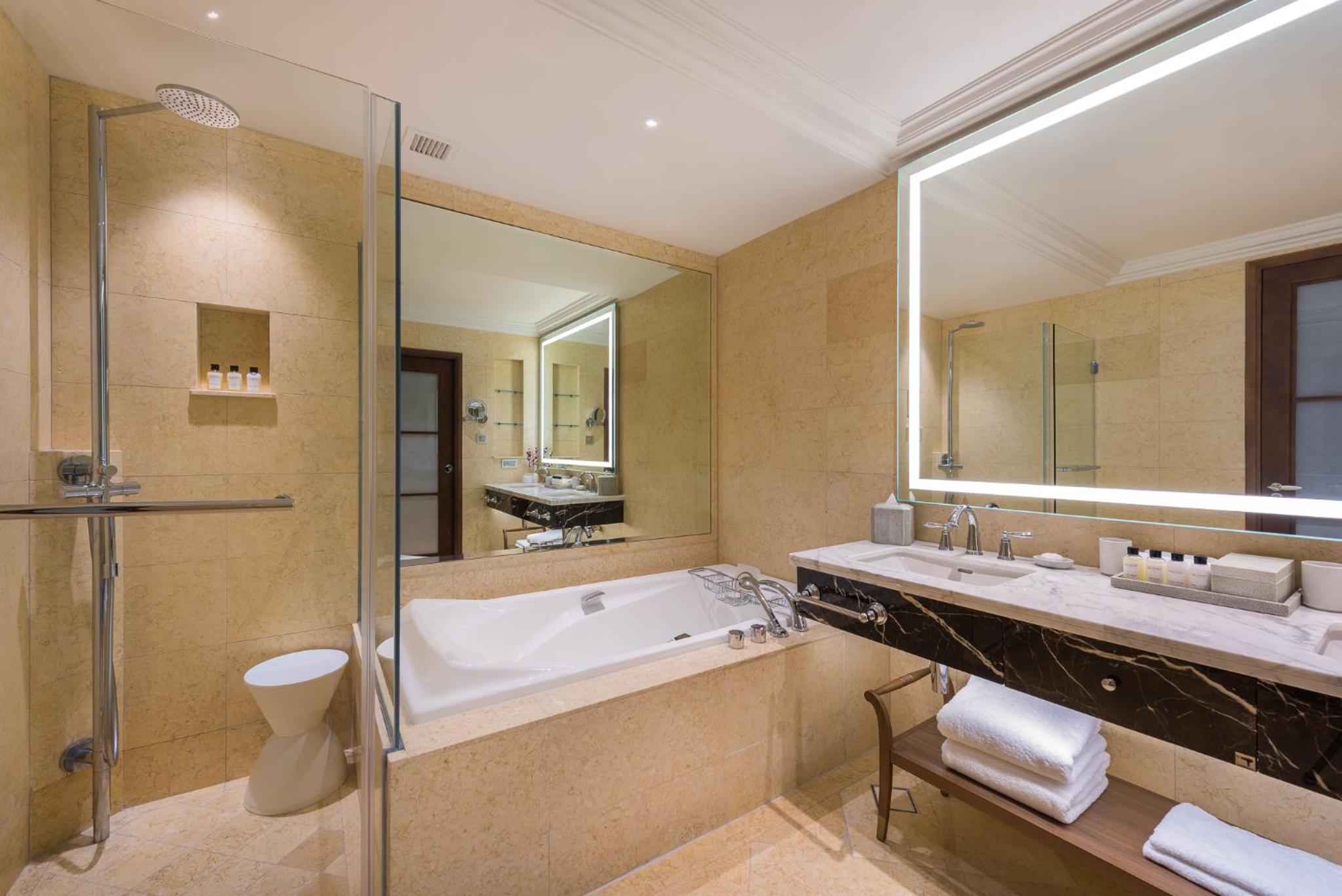 Straits Club Marina Bay View Room photo 3
