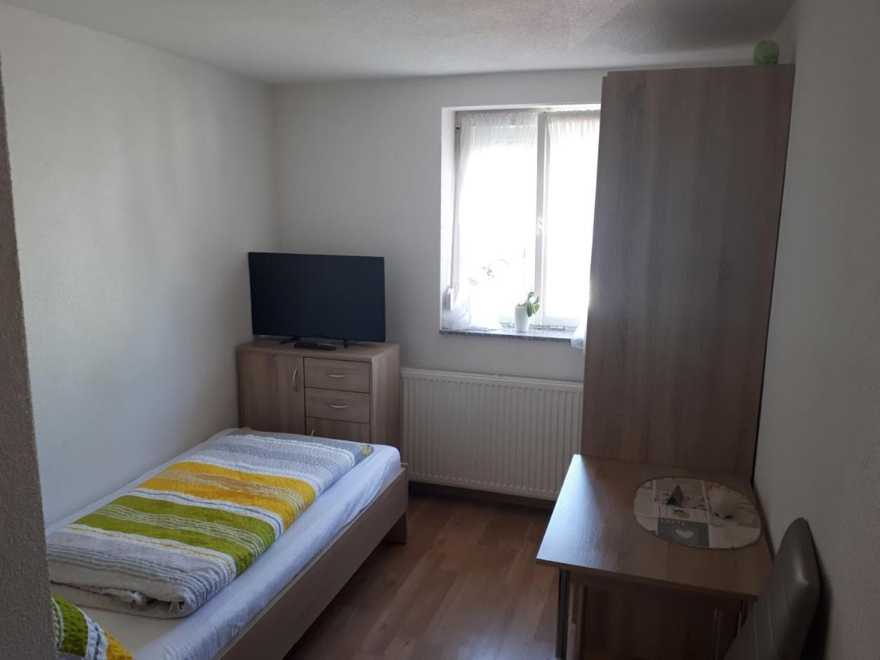 Single Room with Private Bathroom photo 1
