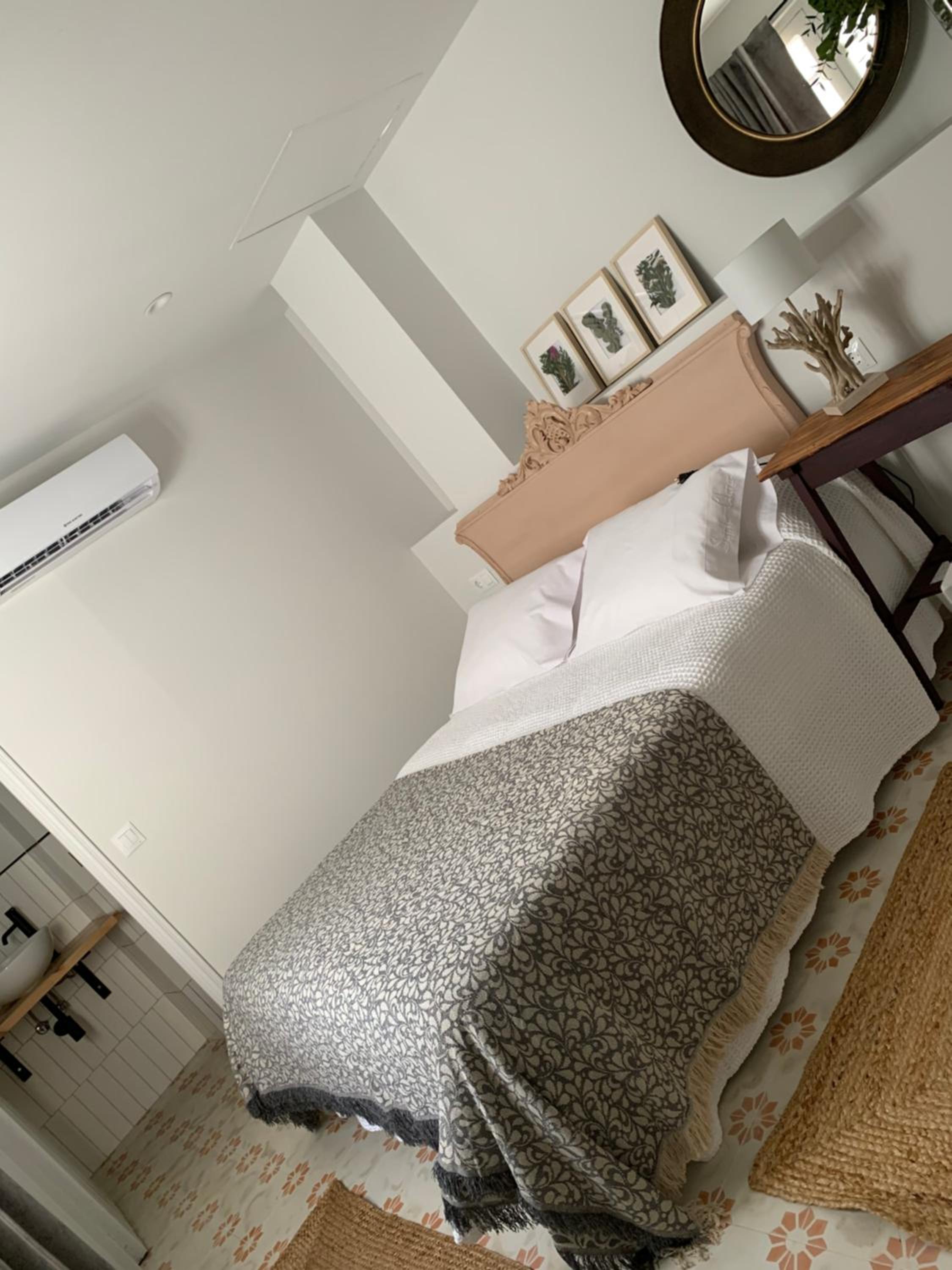 Duplex Suite - Photo 17