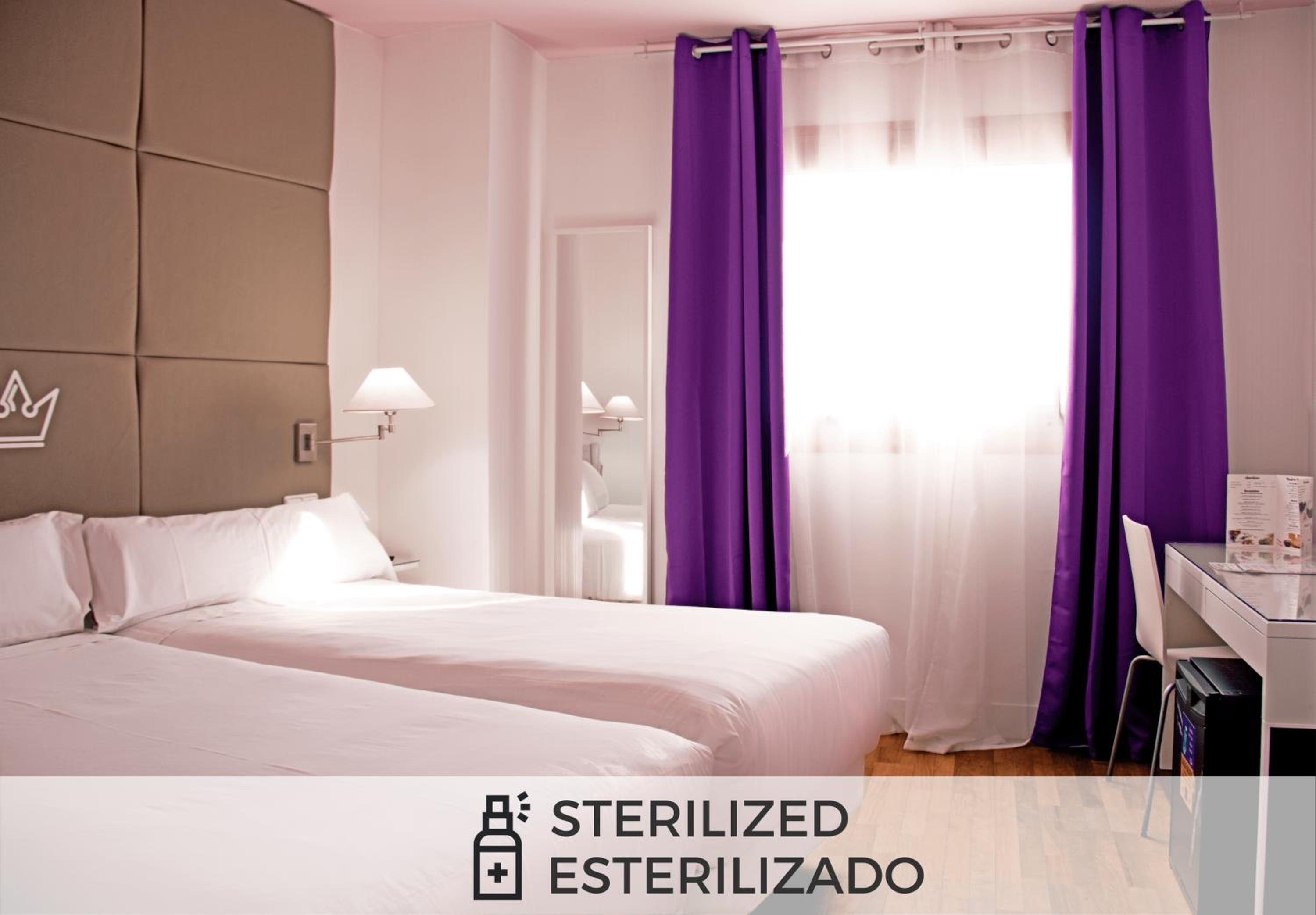 Double or Twin Room - Photo 1