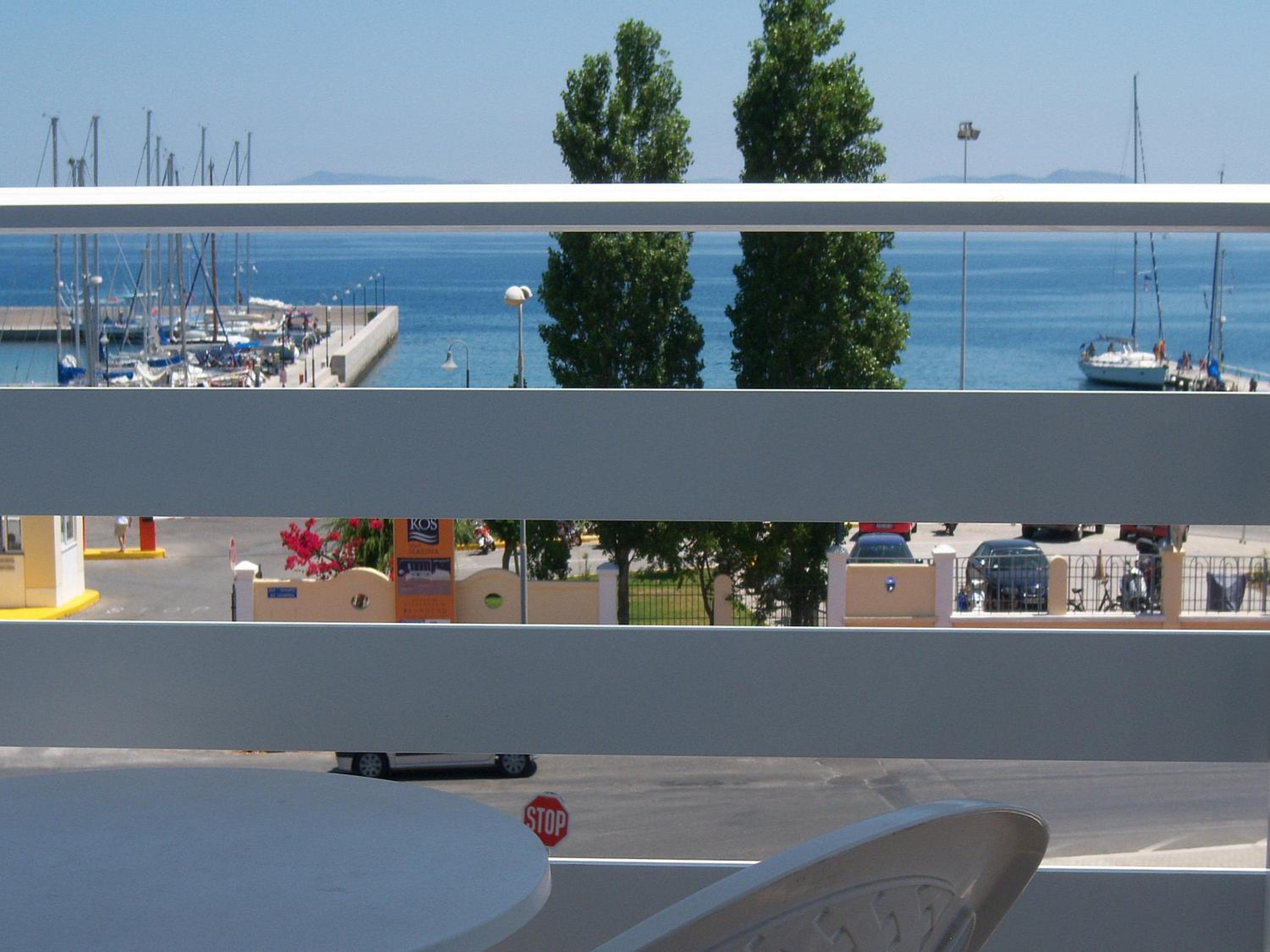 Twin Room with Sea View - Photo 5
