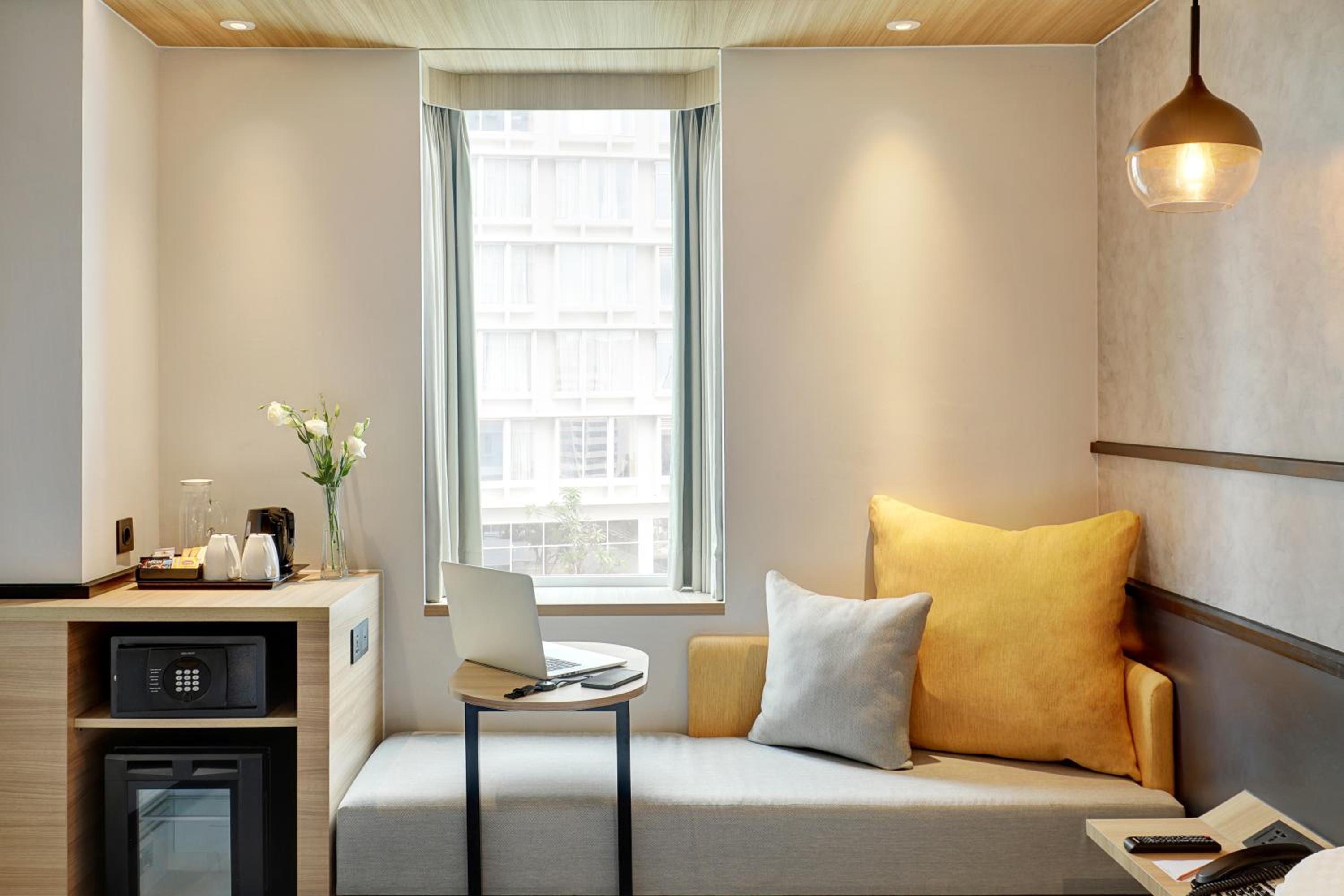 Standard King Room - Photo 3