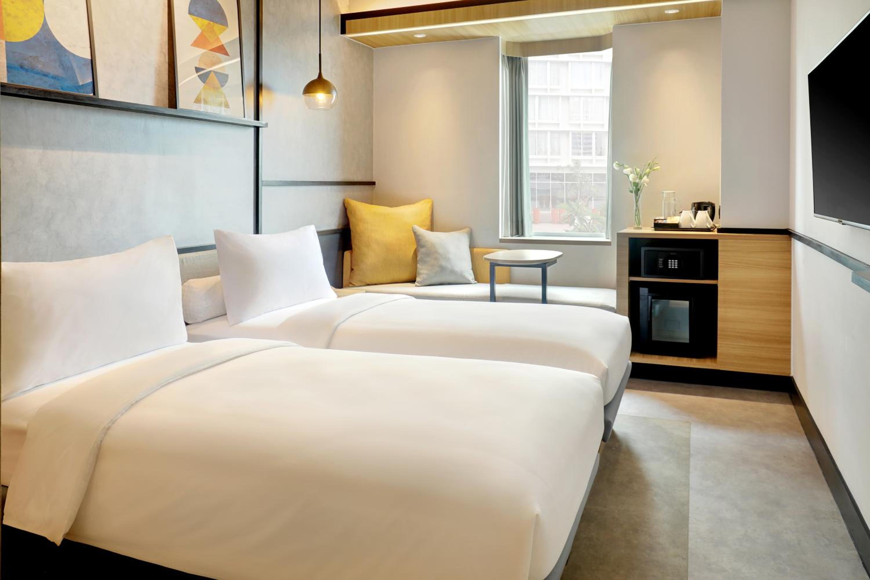 Standard Twin Room - Photo 1