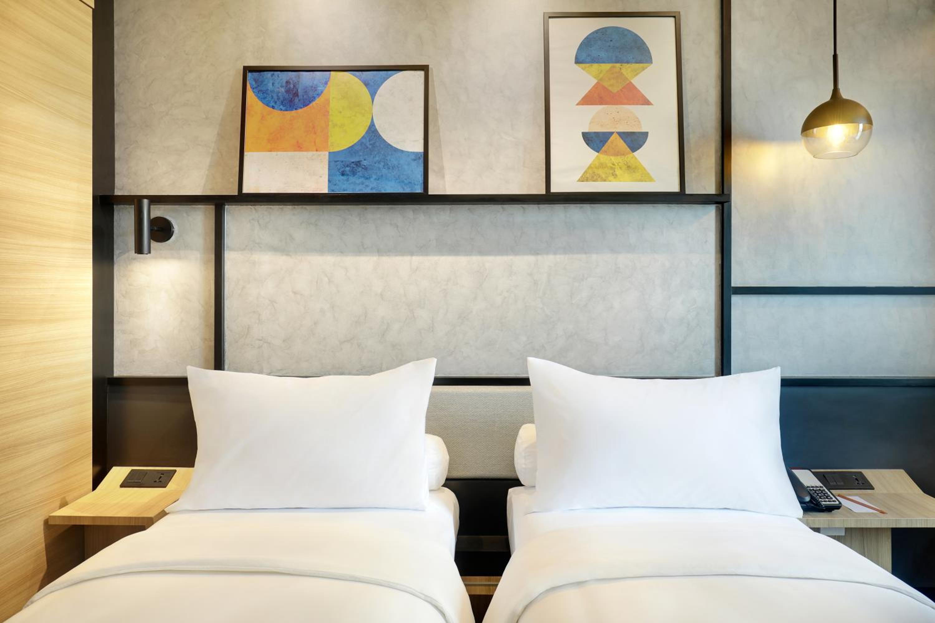 Standard Twin Room - Photo 2