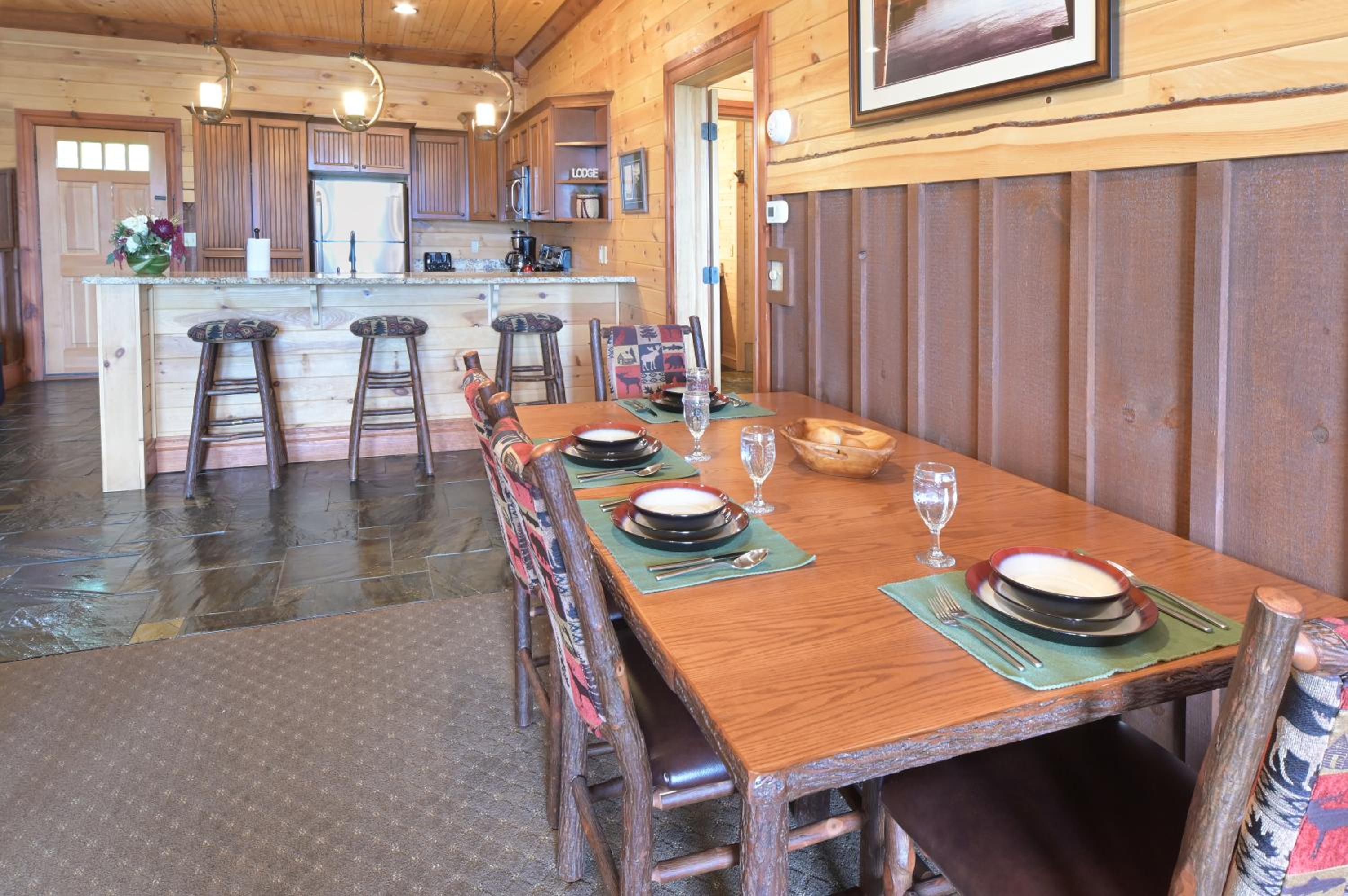 Deluxe Family Suite photo 2