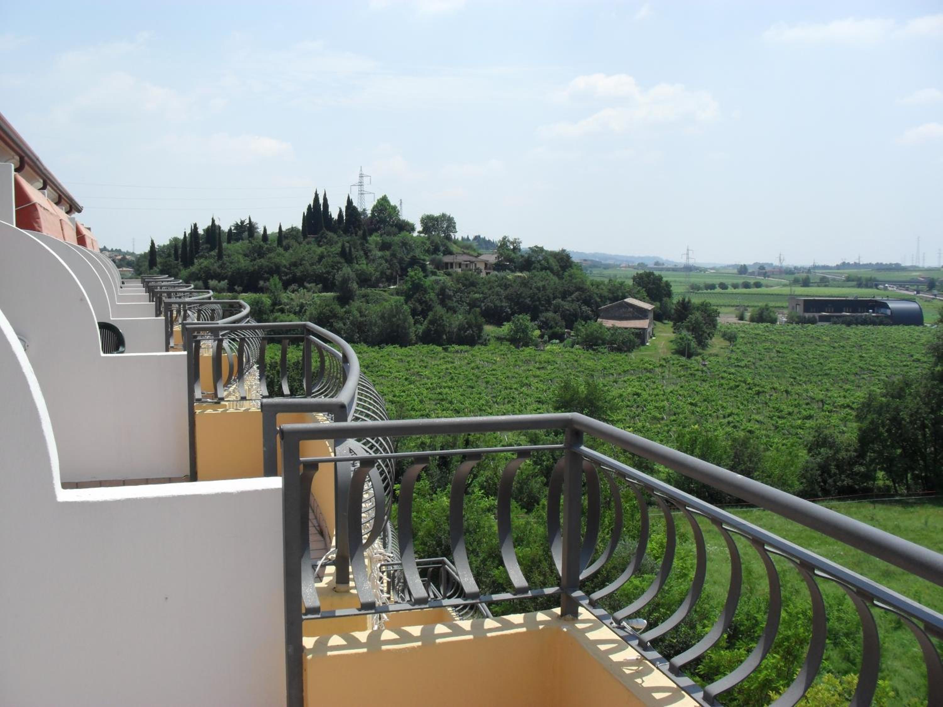 Double or Twin Room with Balcony photo 2