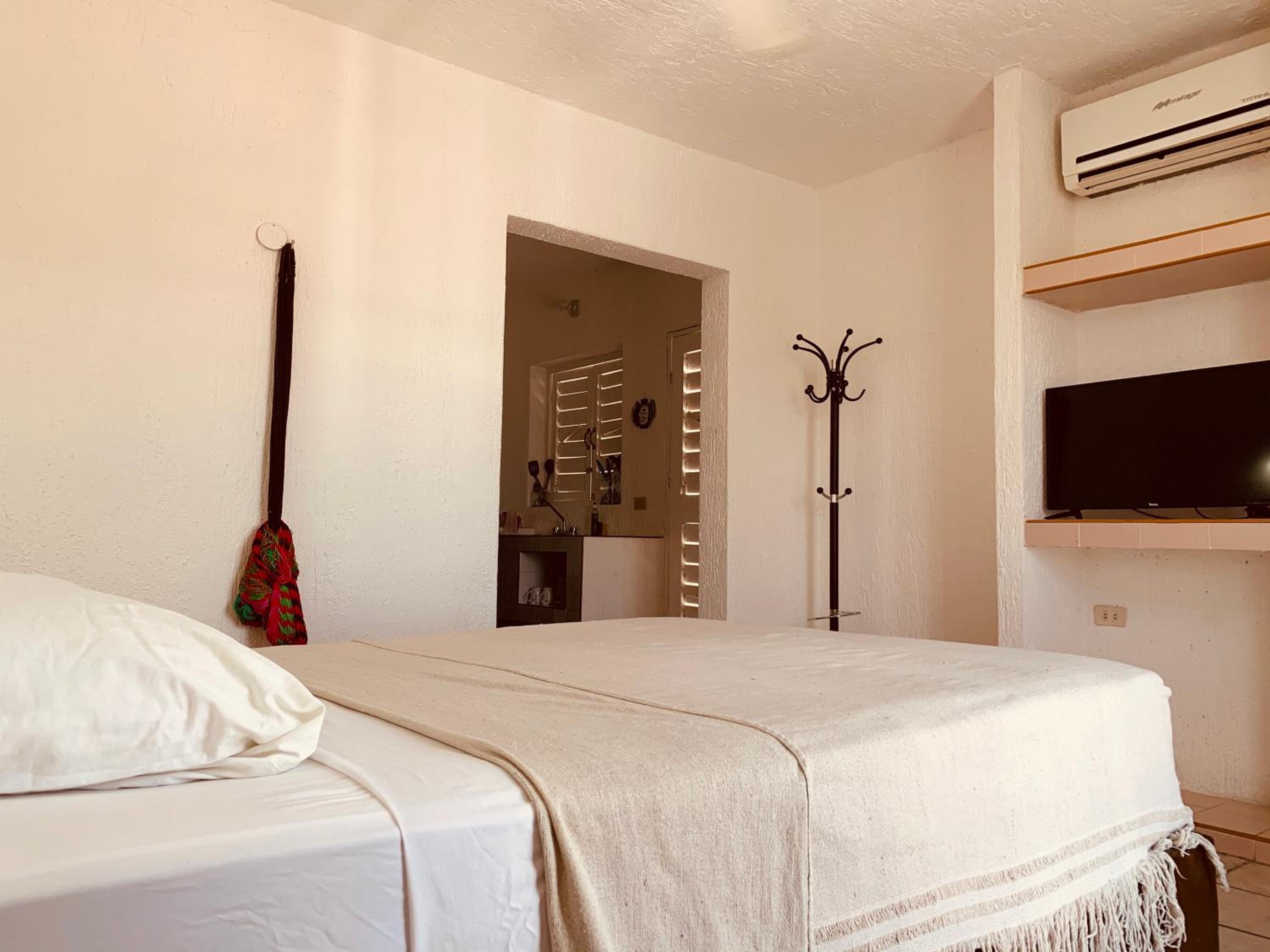 One-Bedroom Apartment (3 Adults)