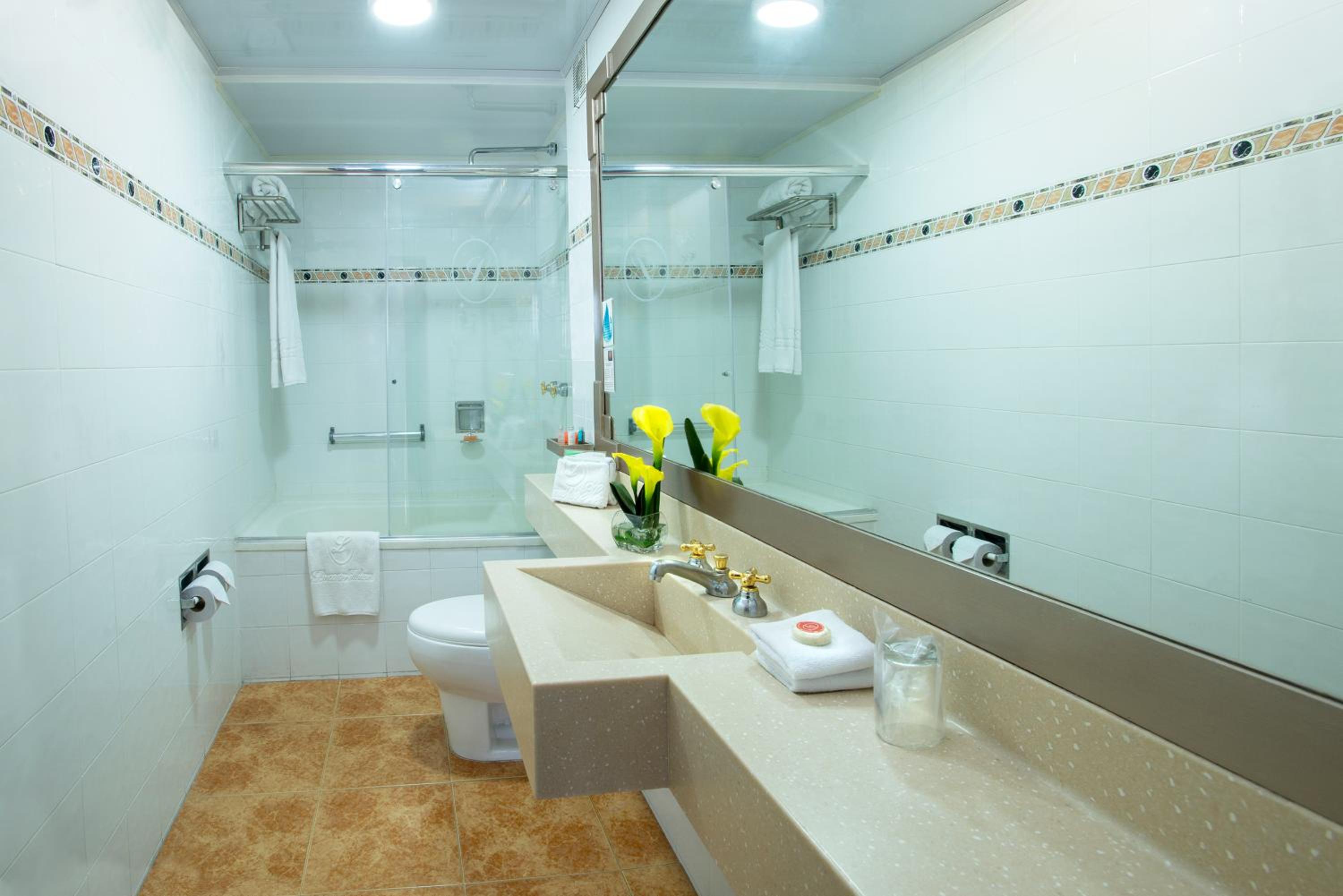 Family Suite - Photo 12
