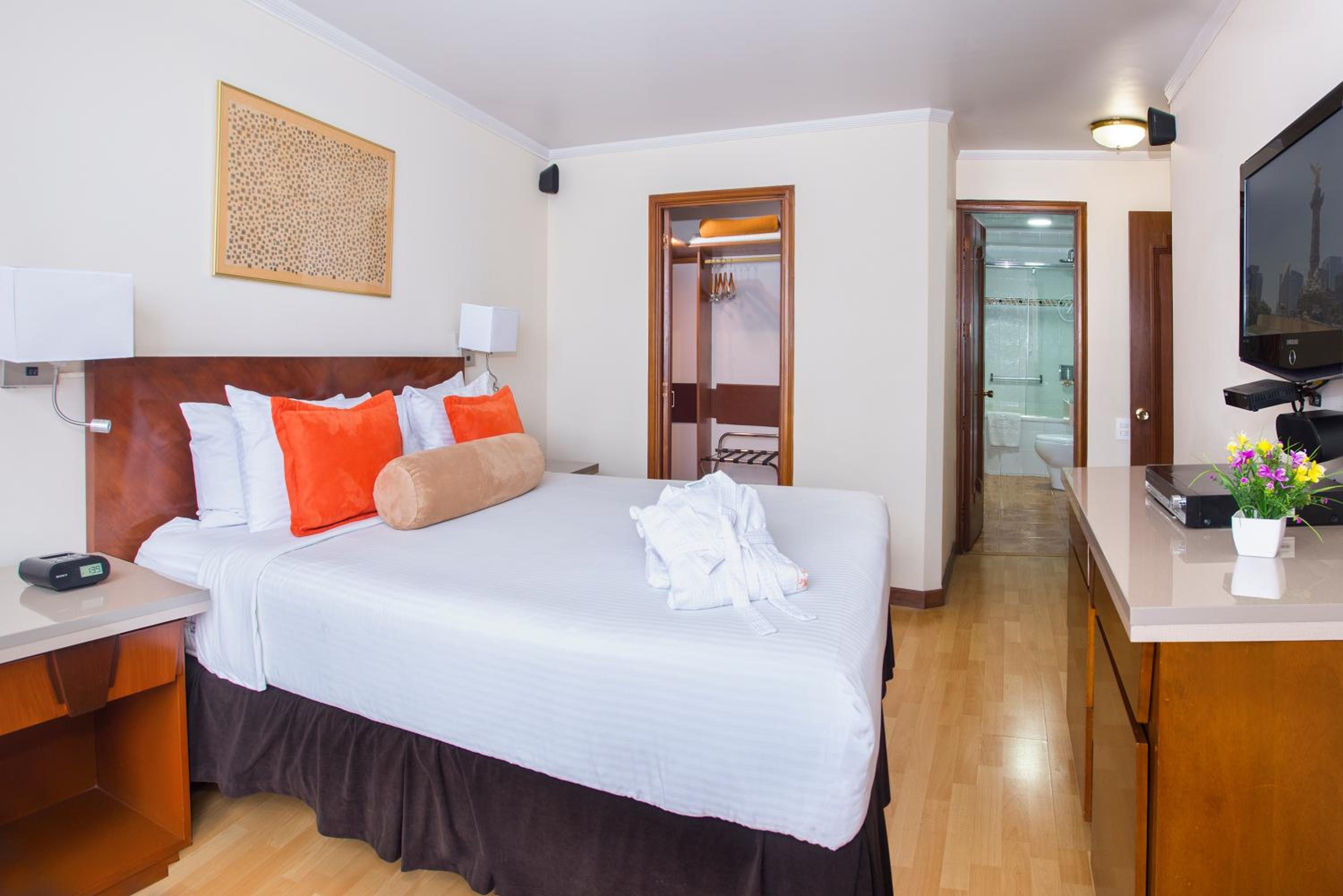 Family Suite - Photo 1
