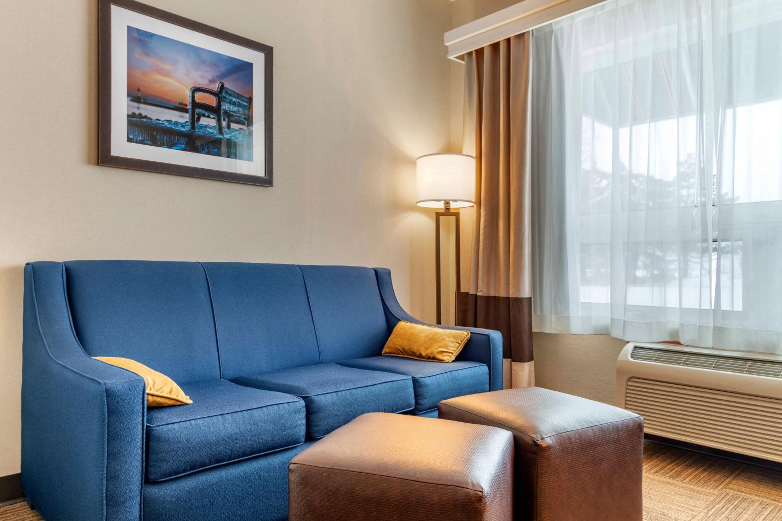 Superior Queen Suite with Two Queen Beds - Non-Smoking at Lift Bridge Lodge, an Ascend Collection Hotel in Duluth