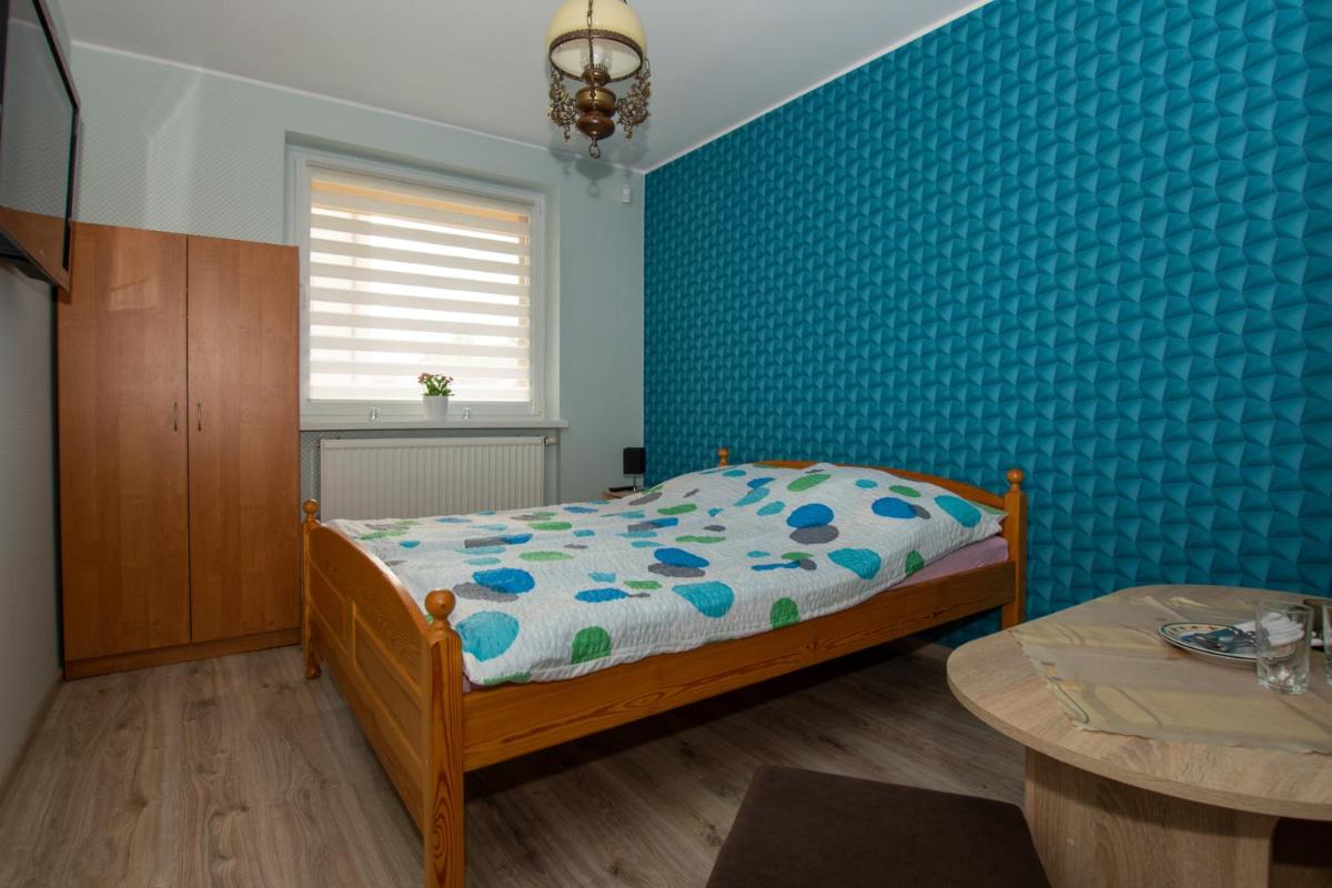Double Room with Private Bathroom - Photo 4