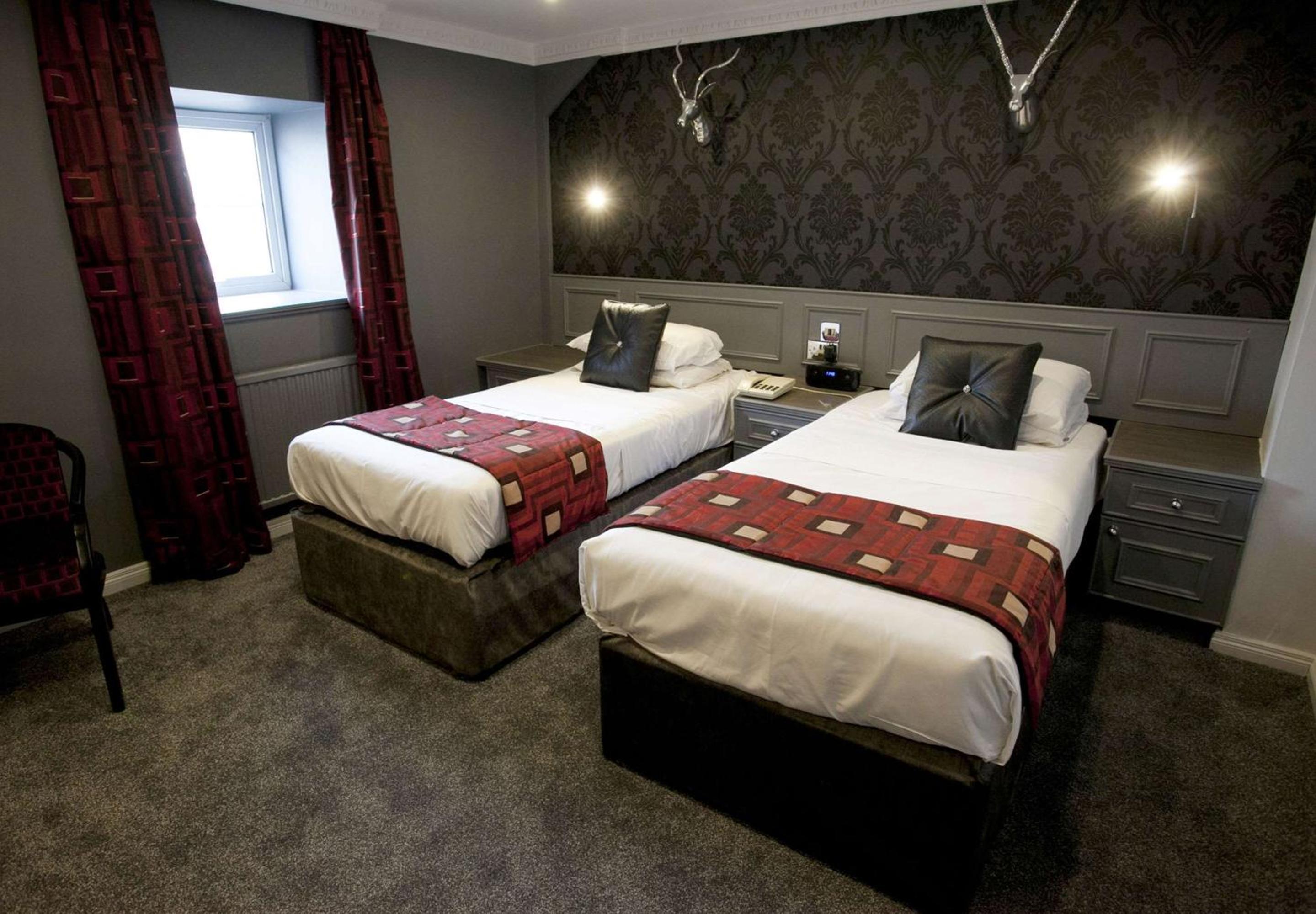Standard Twin Room - Non-Smoking - Photo 1