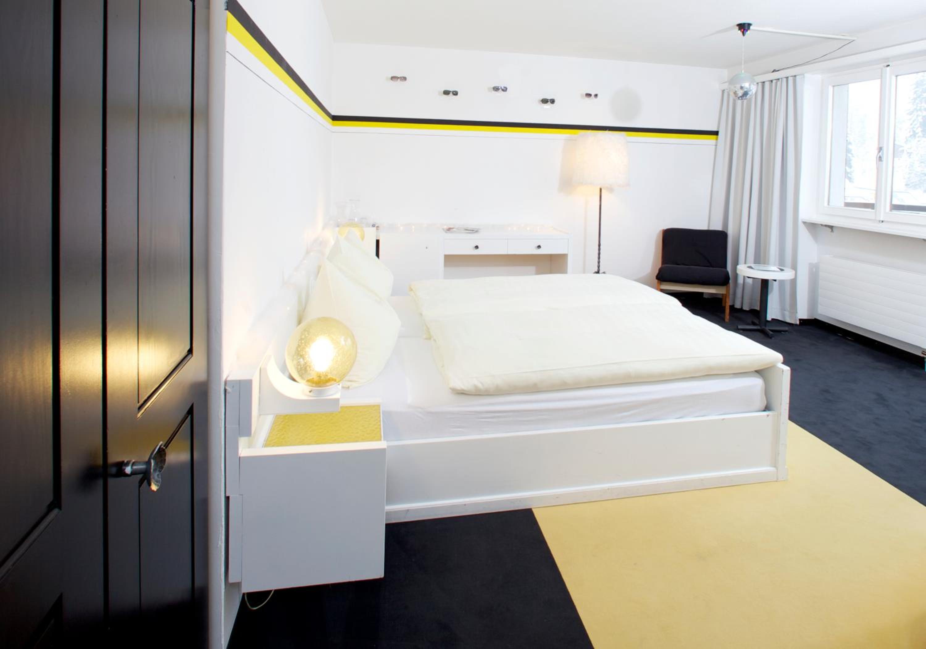 Double Room with Balcony - Photo 14