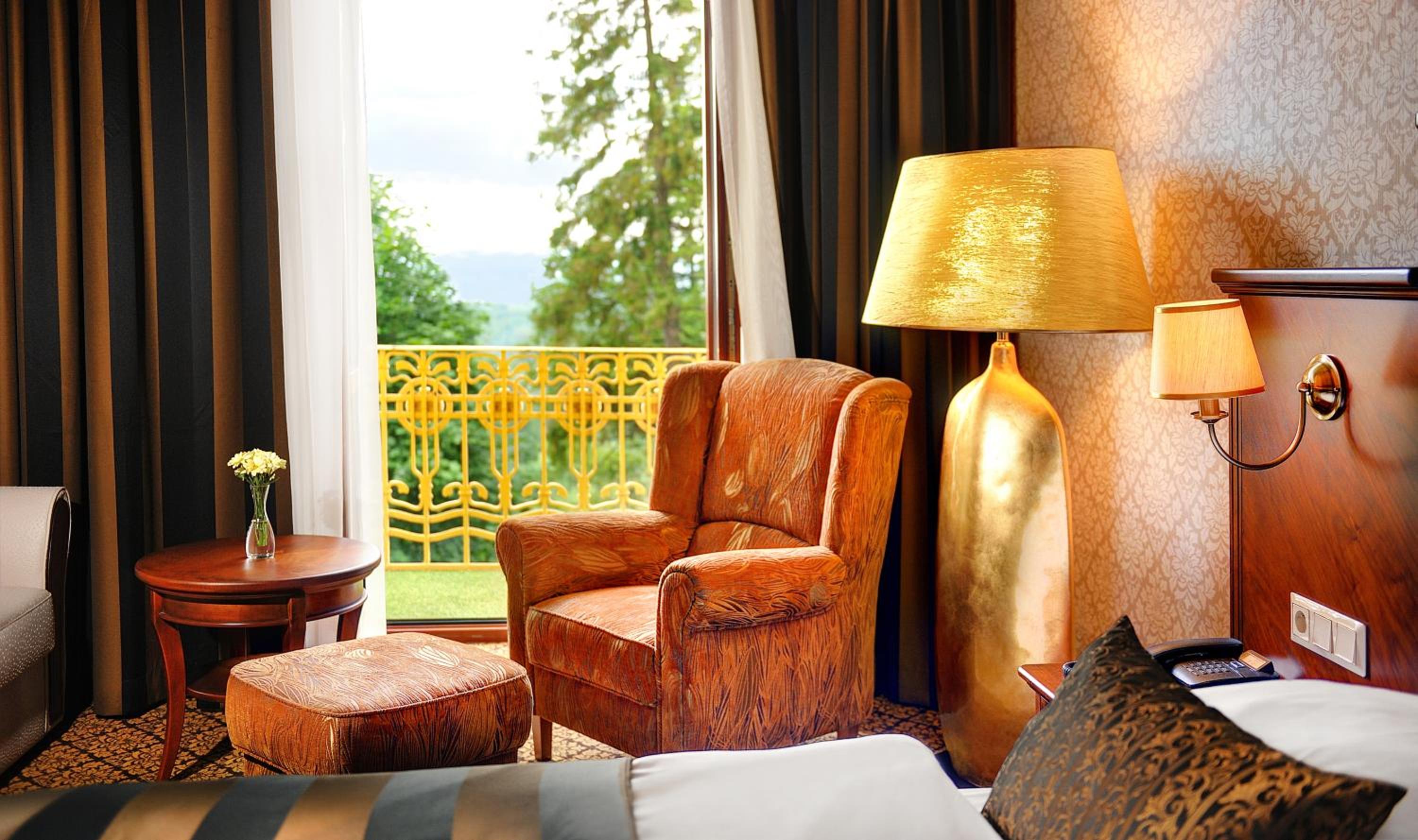 Classic Double Room with View - Photo 6